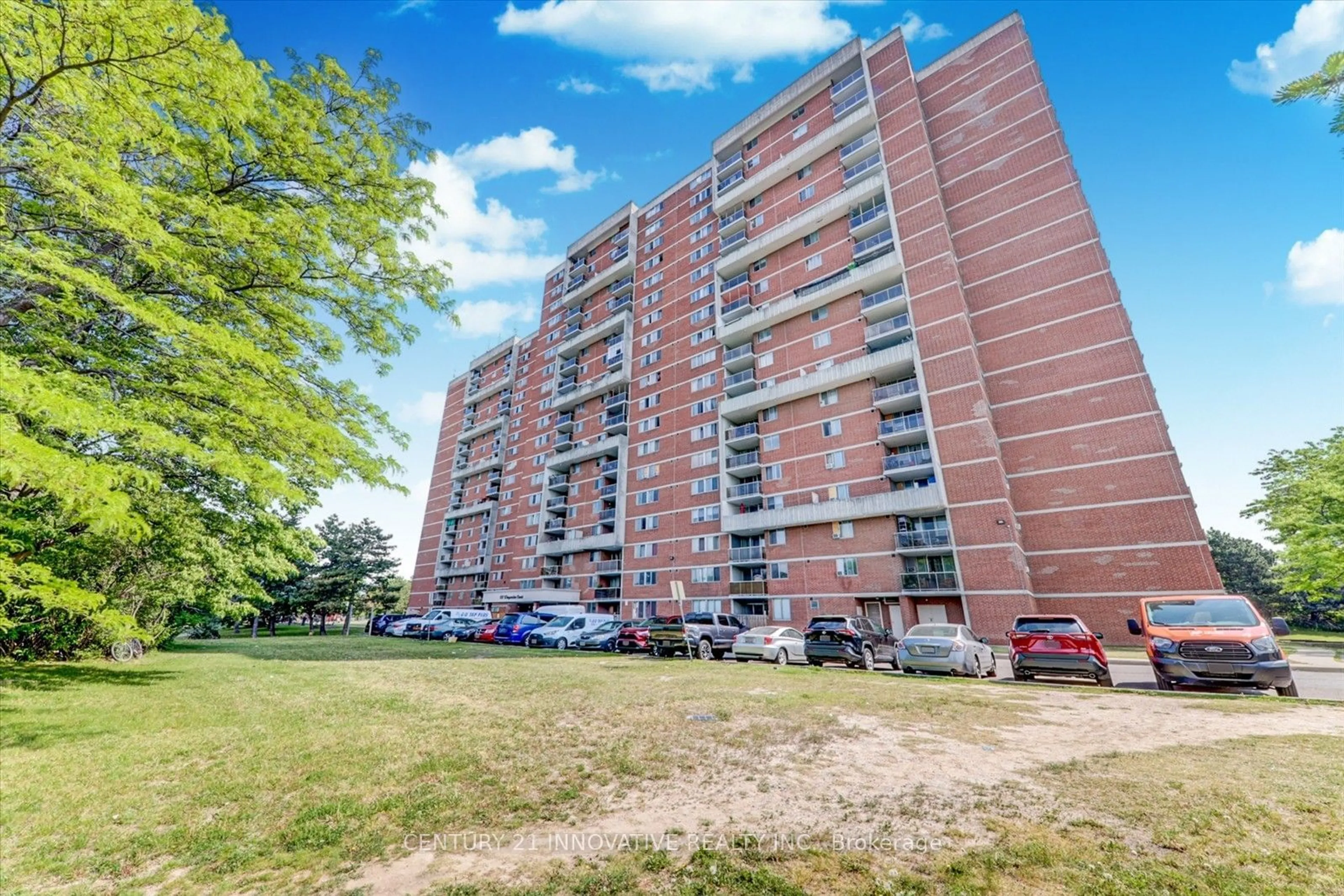 Patio, building for 100 Wingarden Crt #1809, Toronto Ontario M1B 2P4