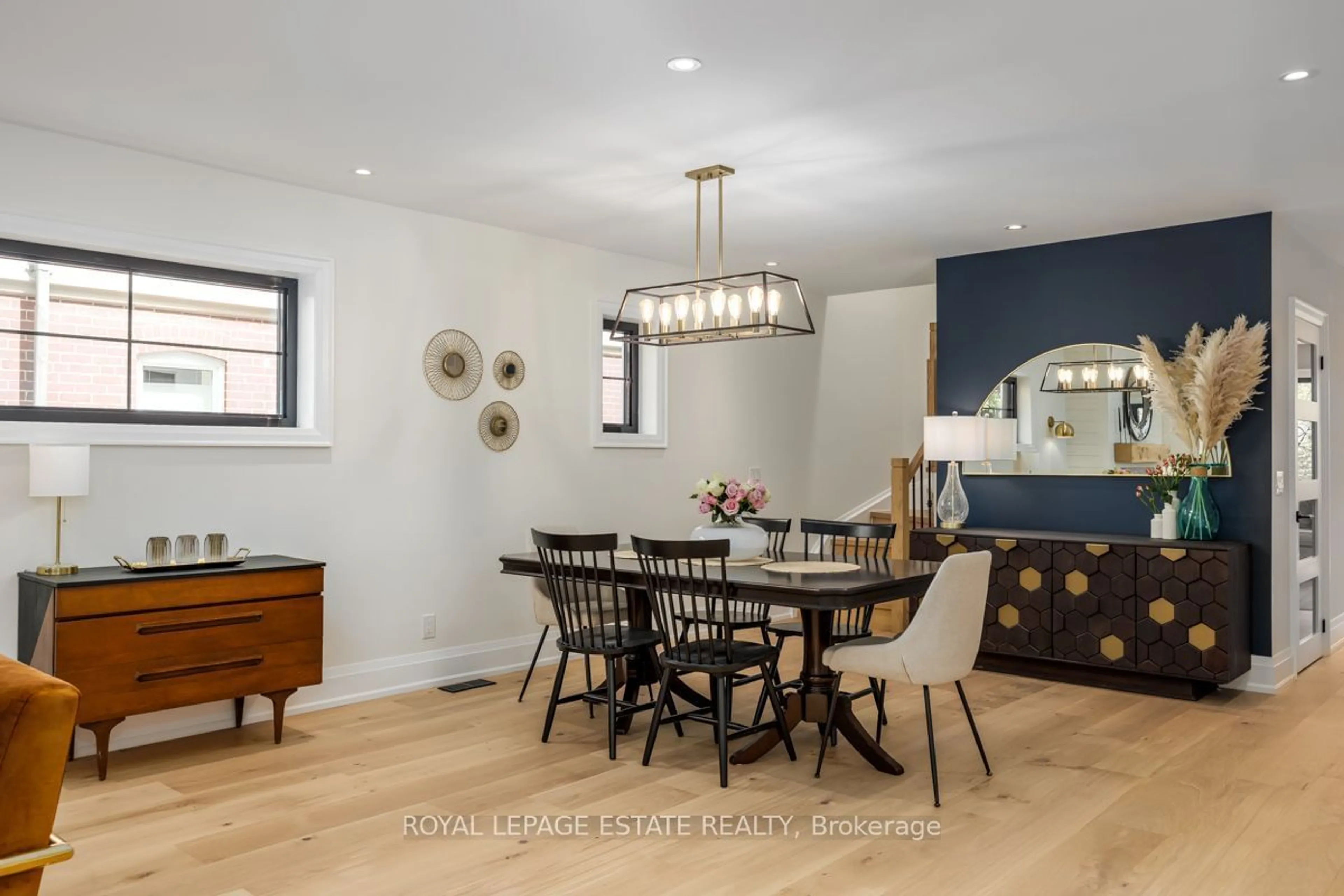 Dining room, wood/laminate floor for 7 Ferncroft Dr, Toronto Ontario M1N 2X3