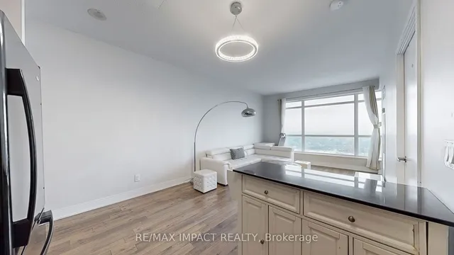 Additional property image - 125 Village Green Sq Unit 2212
