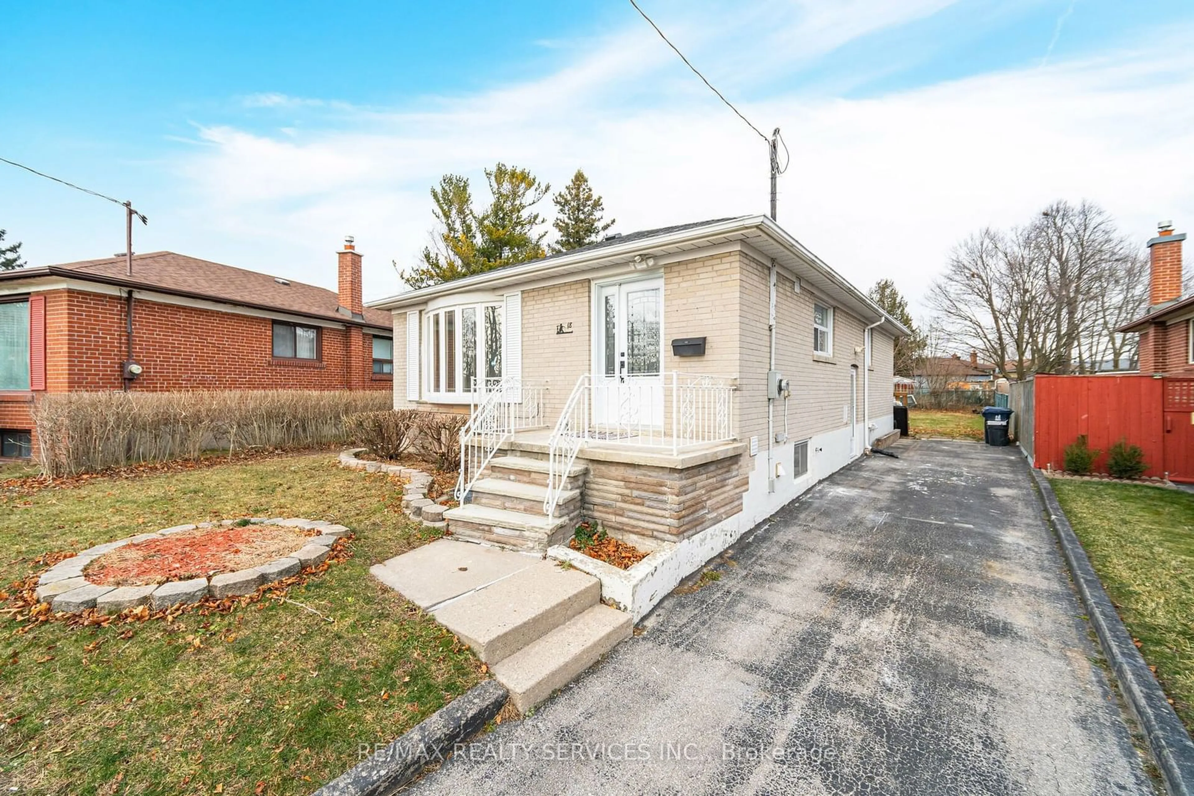 Home with brick exterior material, street for 18 Marawa Crt, Toronto Ontario M1G 3A9