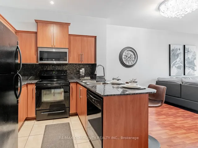 Additional property image - 8 Rosebank Dr Unit A