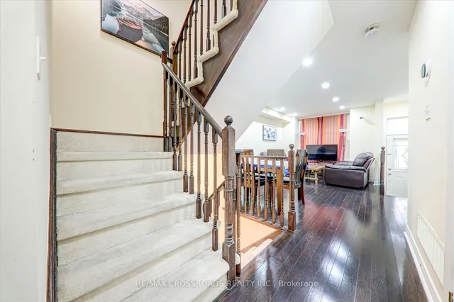 Additional property image - 19 Kawneer Terr