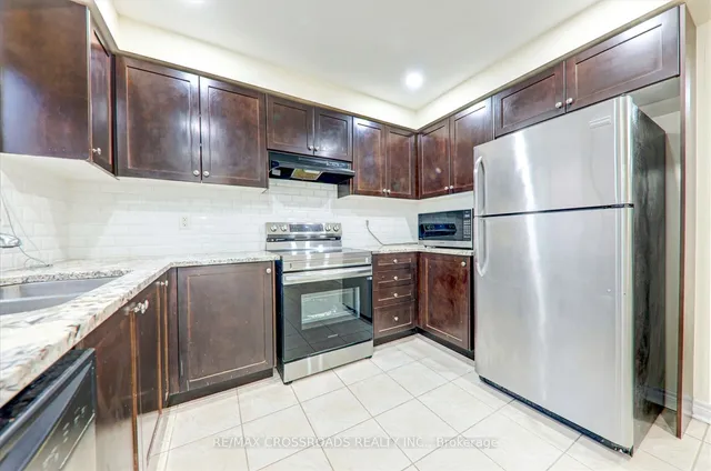 Additional property image - 19 Kawneer Terr