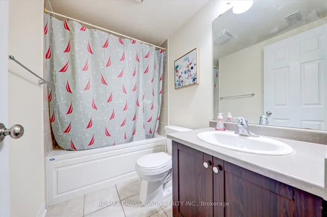 Additional property image - 19 Kawneer Terr