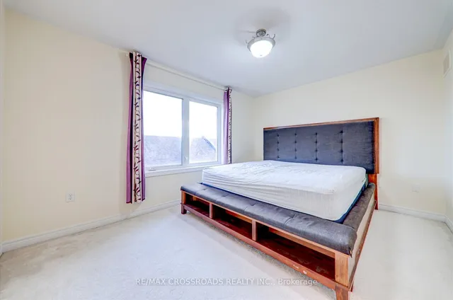 Additional property image - 19 Kawneer Terr