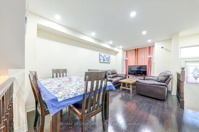 Additional property image - 19 Kawneer Terr