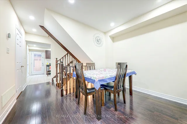 Additional property image - 19 Kawneer Terr