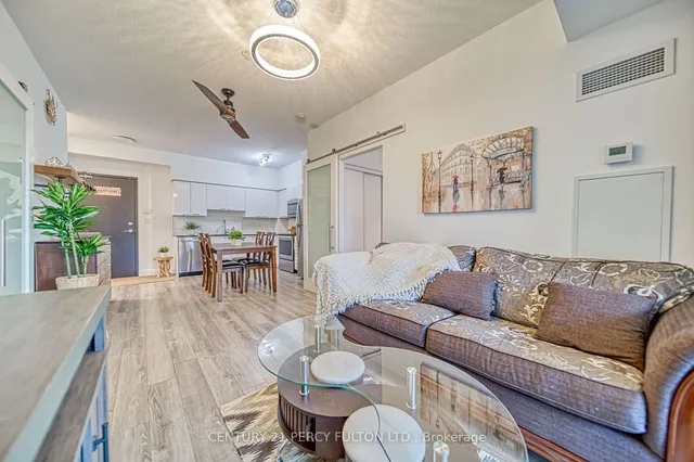 Additional property image - 2150 Lawrence Ave Unit 205