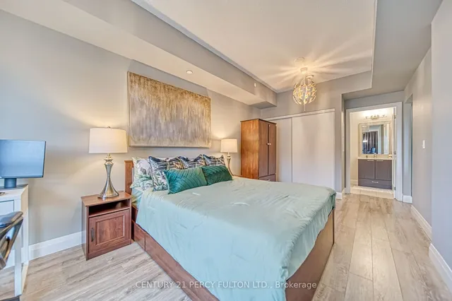 Additional property image - 2150 Lawrence Ave Unit 205