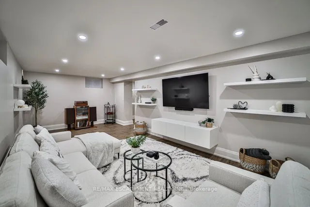 Additional property image - 31 Nuffield Dr