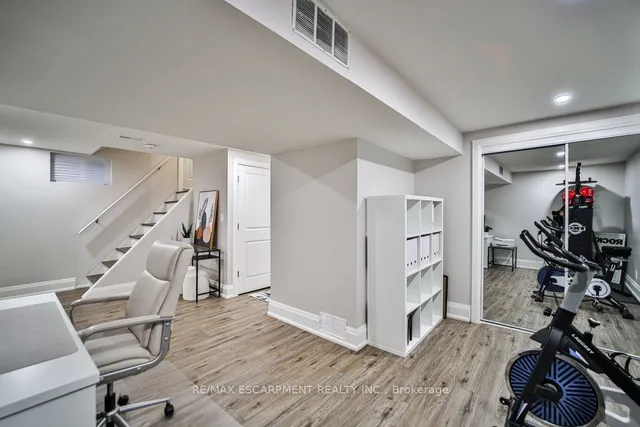 Additional property image - 31 Nuffield Dr