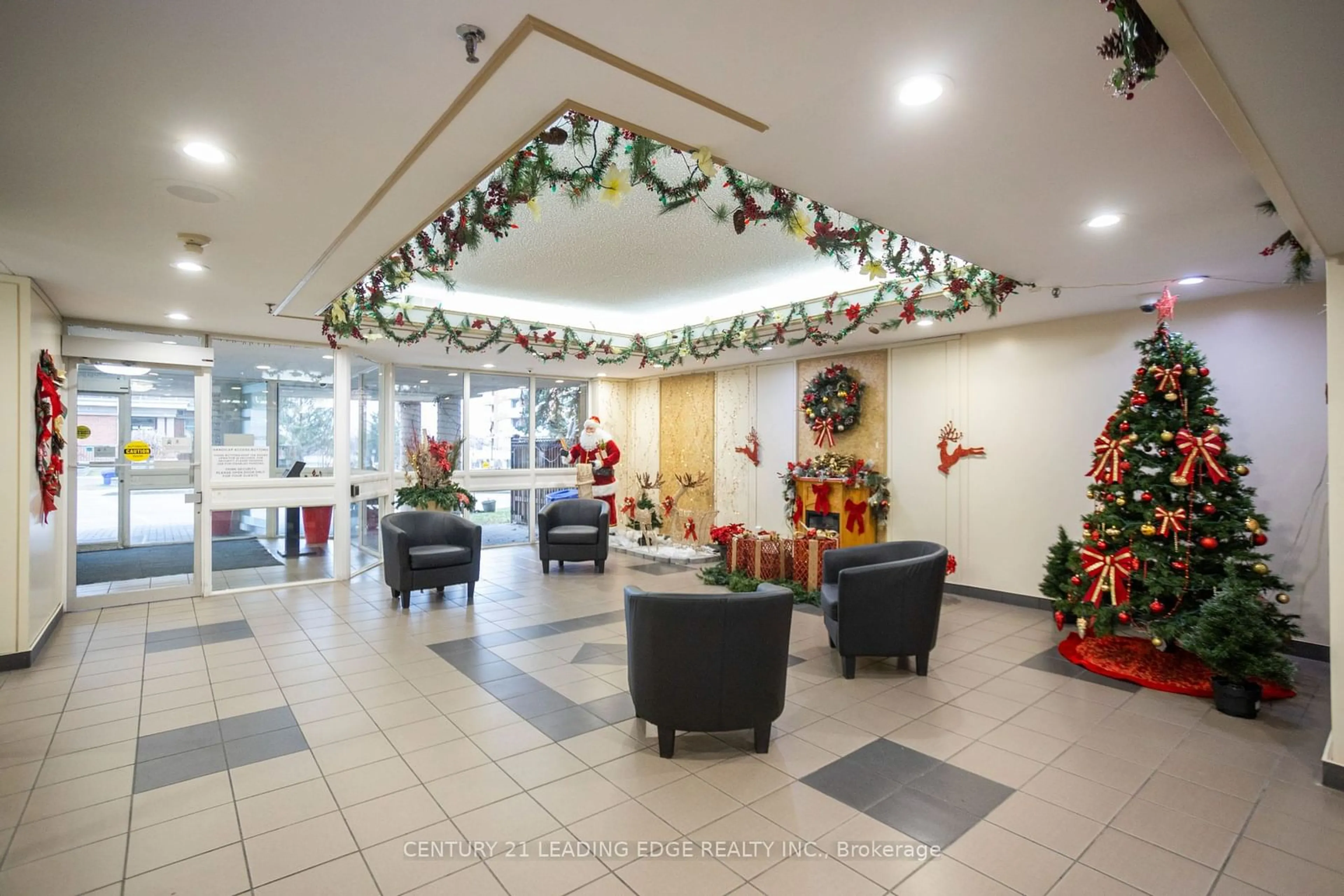 Lobby for 400 McLevin Ave #1704, Toronto Ontario M1B 5J4