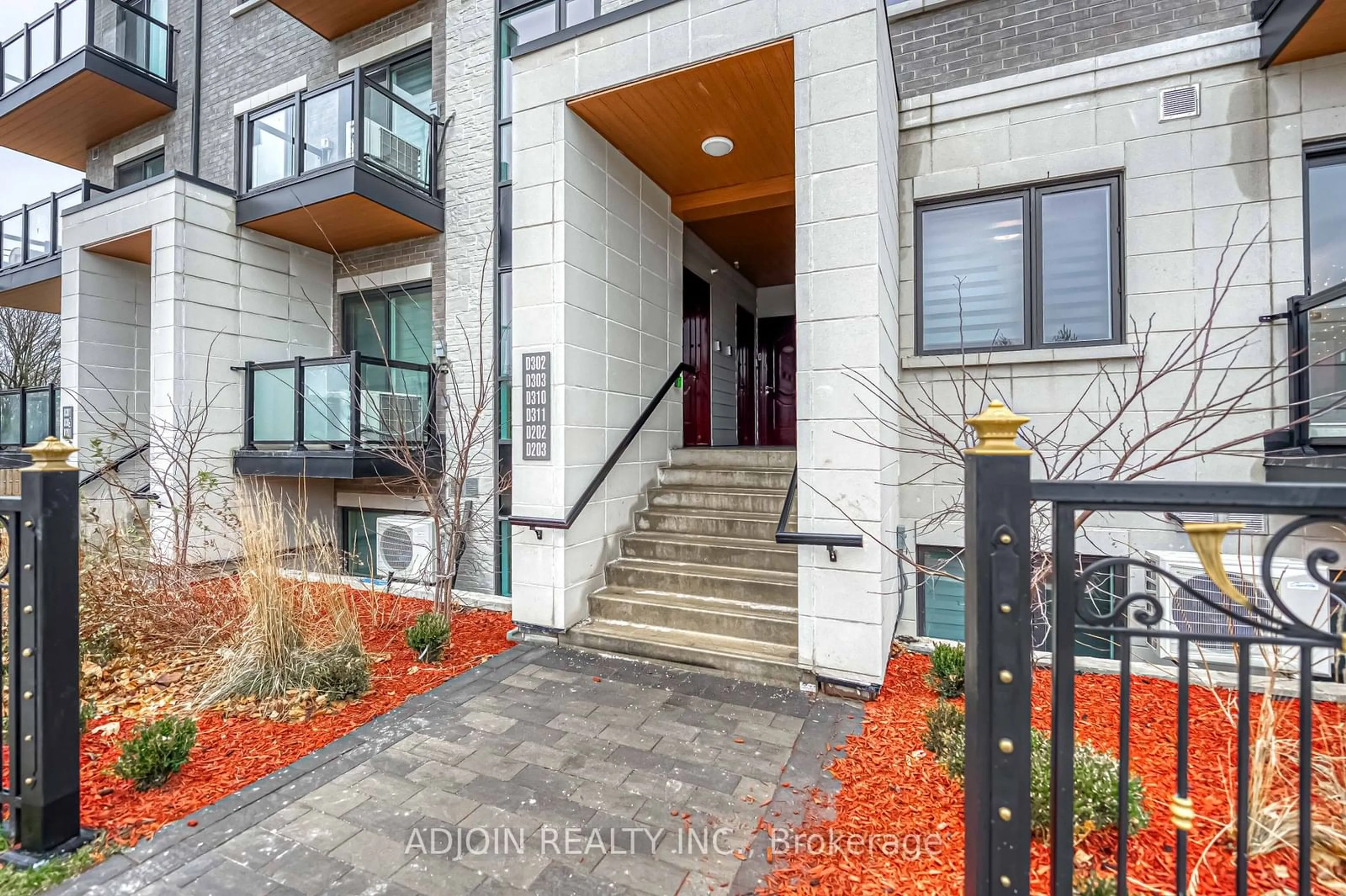 Indoor entryway for 200 Chester Le Blvd #D302, Toronto Ontario M1W 0A9