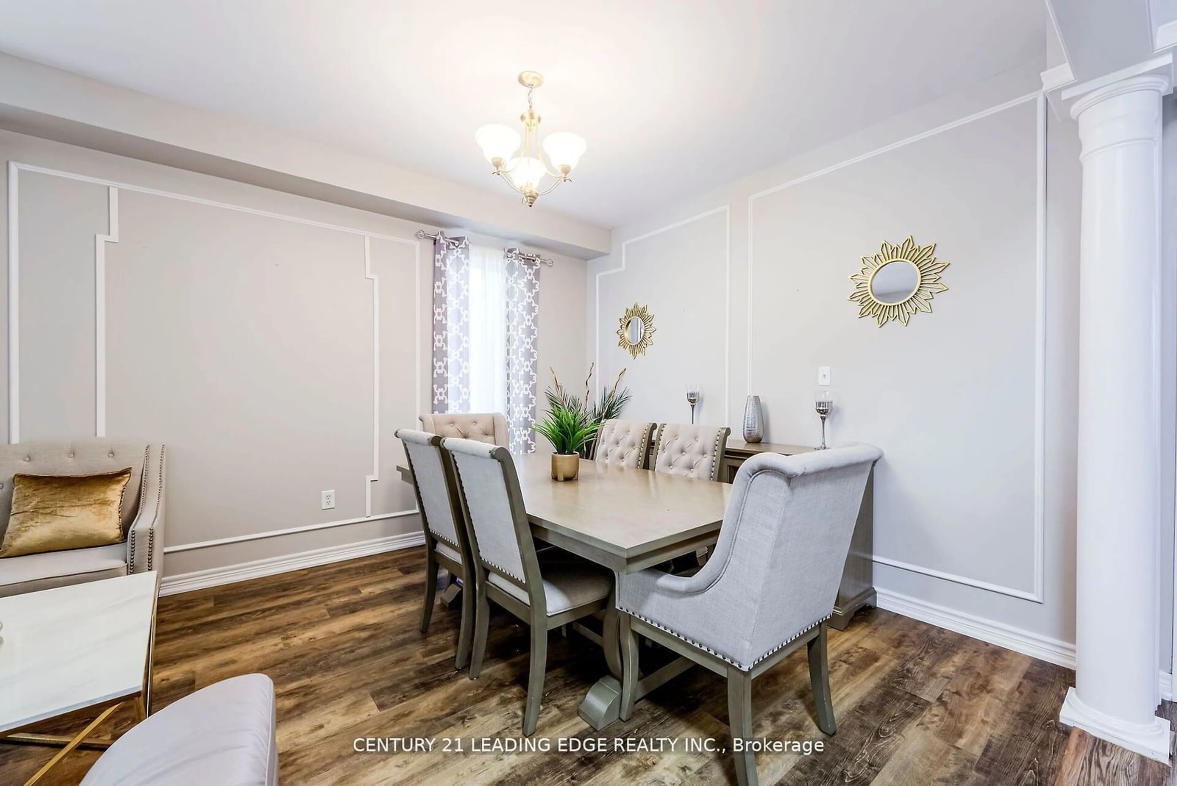 Dining room, wood/laminate floor for 96 Nelson St, Clarington Ontario L1C 0A6