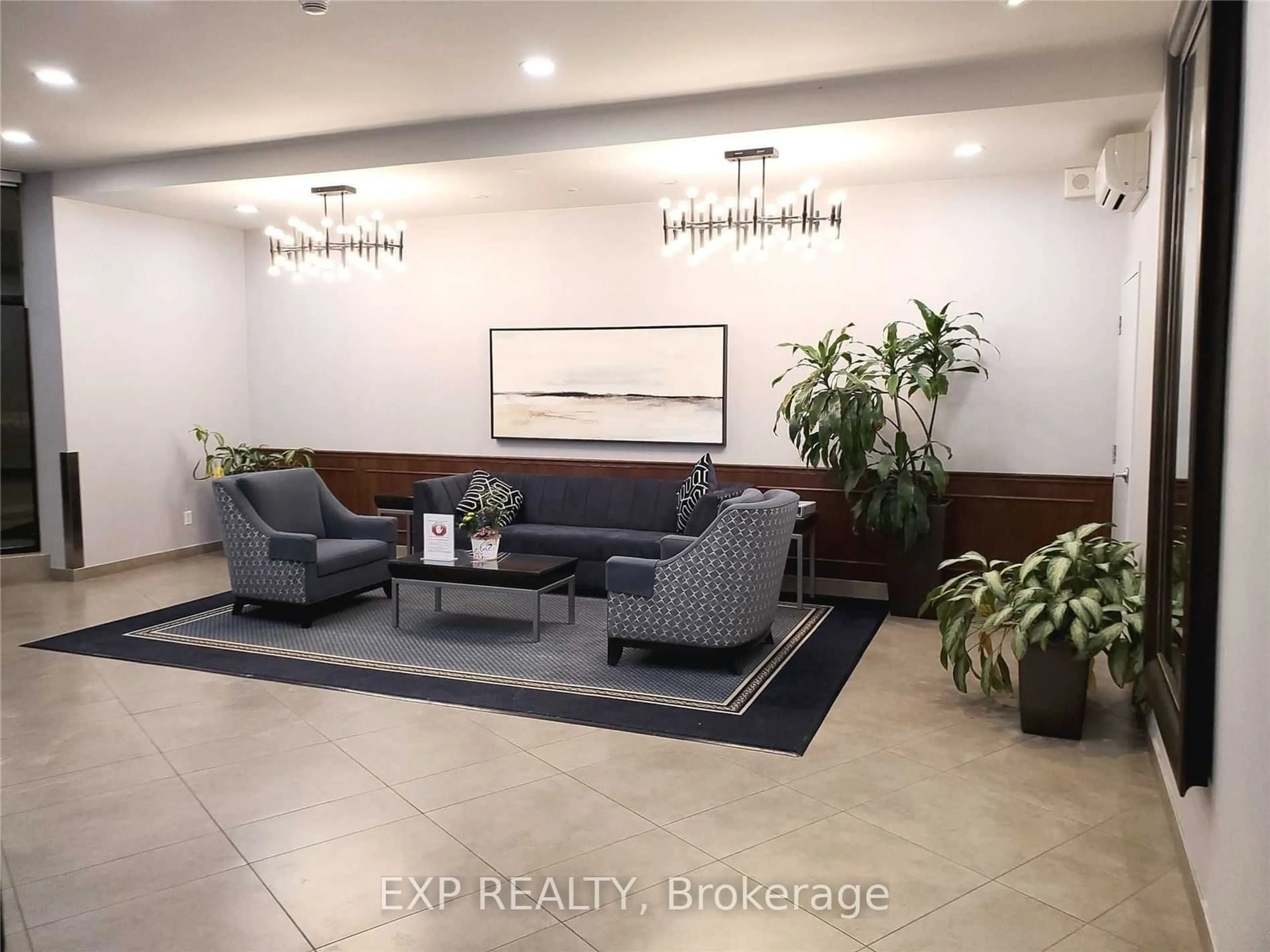 Lobby for 980 Broadview Ave #402, Toronto Ontario M4K 3Y1