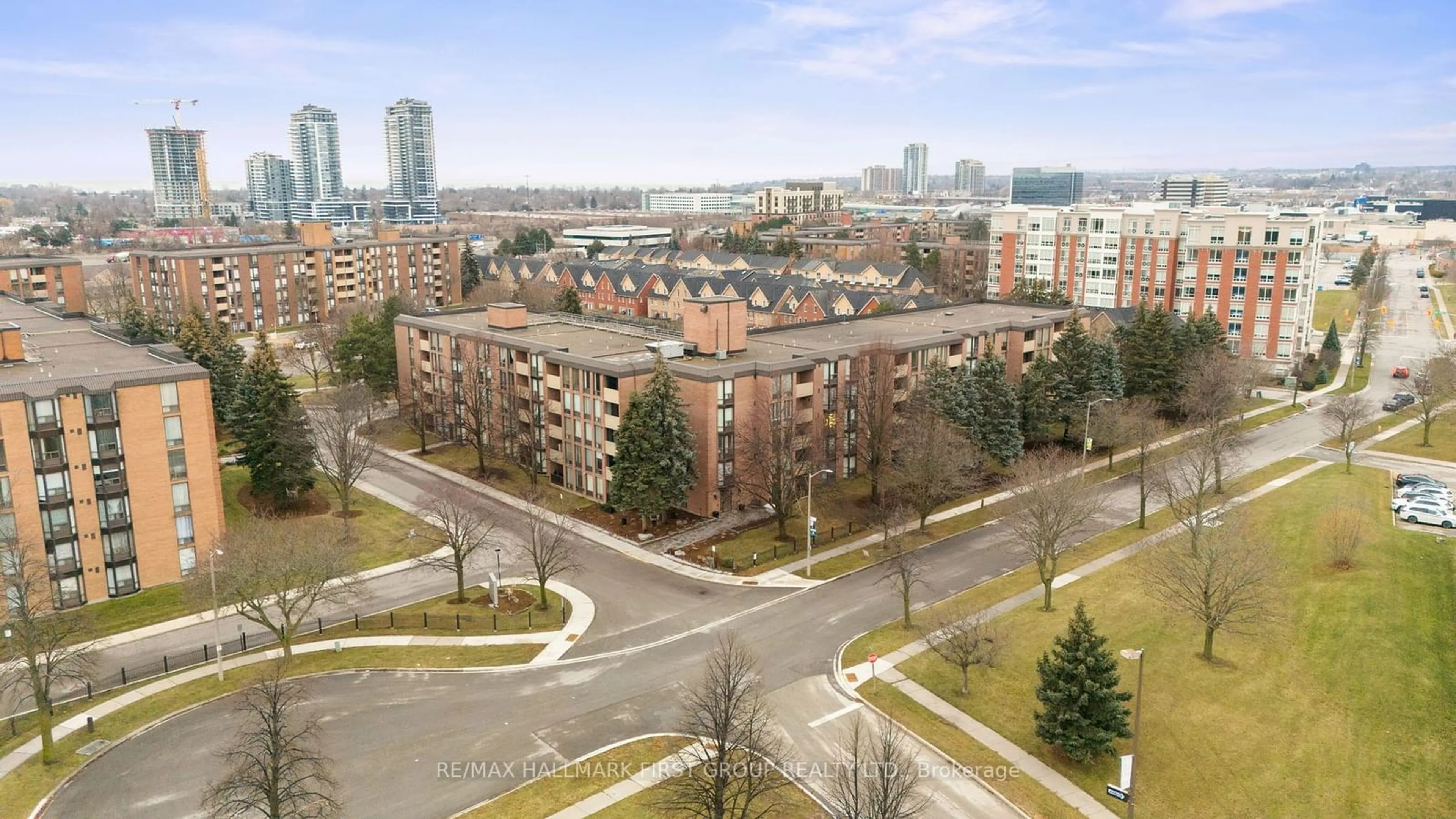 A pic from outside/outdoor area/front of a property/back of a property/a pic from drone, city buildings view from balcony for 1525 Diefenbaker Crt #509, Pickering Ontario L1V 3W1