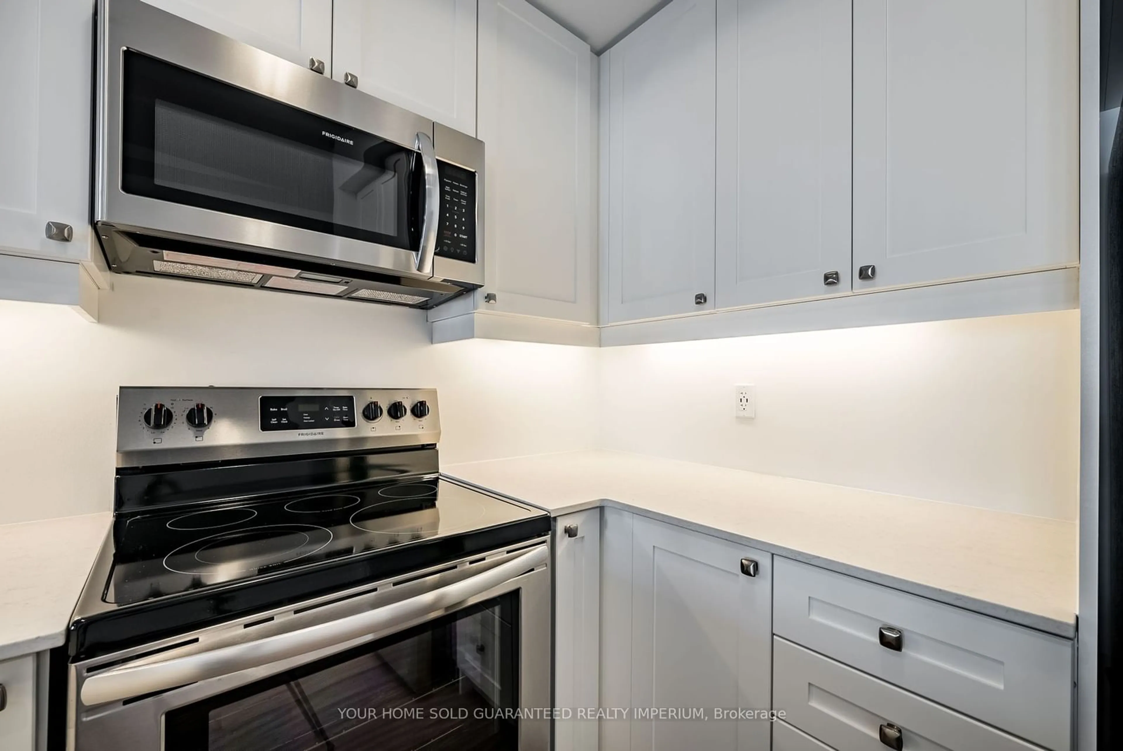 Standard kitchen, ceramic/tile floor for 50 Lakebreeze Dr #222, Clarington Ontario L1B 0V9