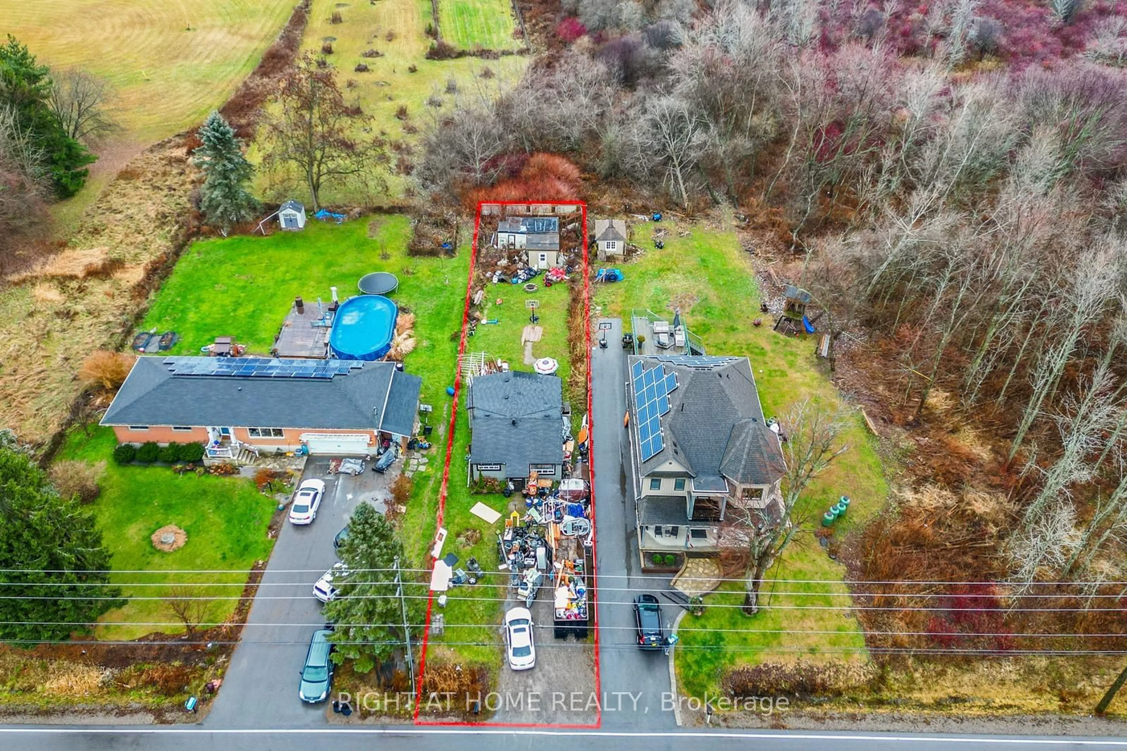 A pic from outside/outdoor area/front of a property/back of a property/a pic from drone, unknown for 51 Range Rd, Ajax Ontario L1Z 1X2