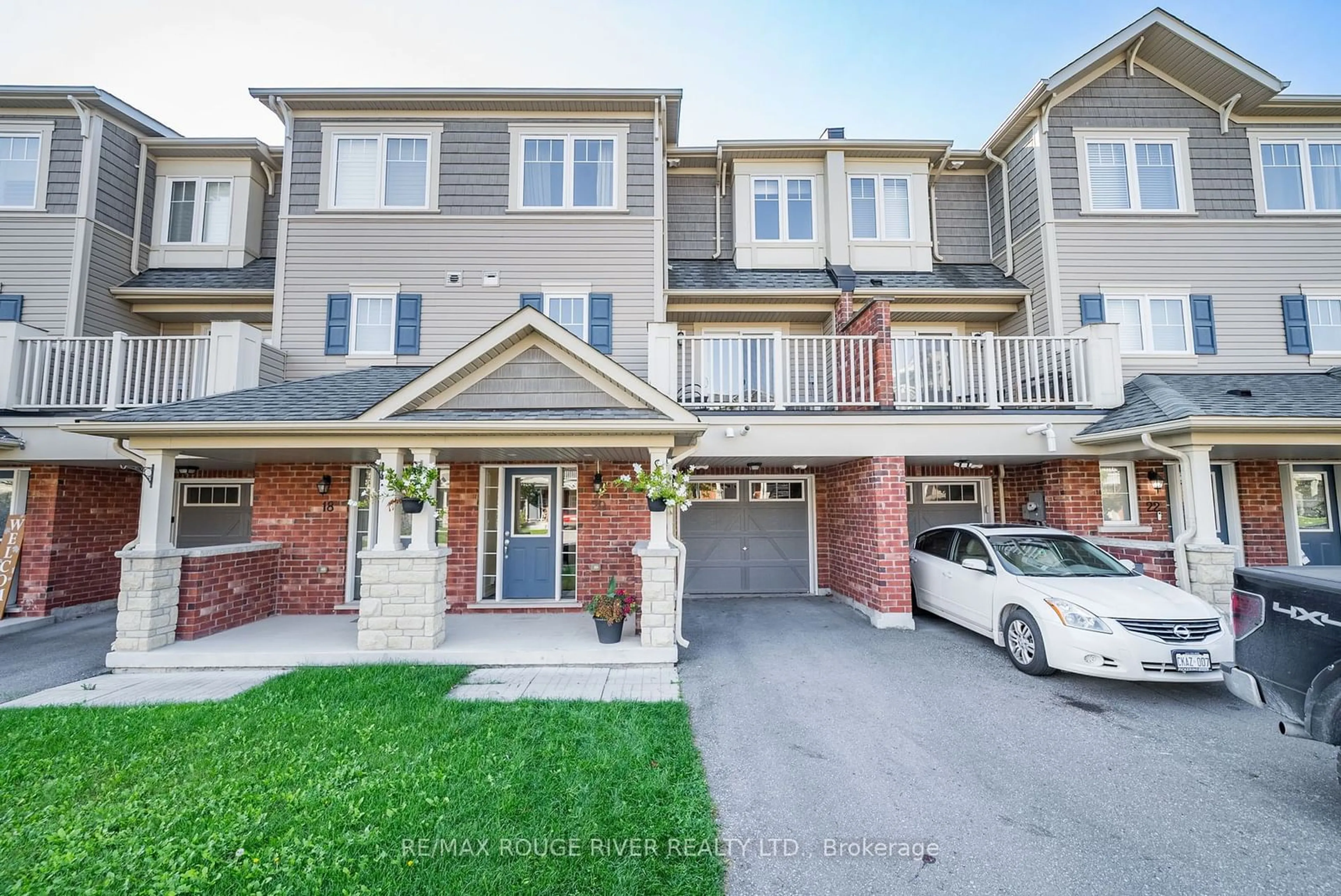 A pic from outside/outdoor area/front of a property/back of a property/a pic from drone, street for 20 Nearco Cres, Oshawa Ontario L1L 0J4