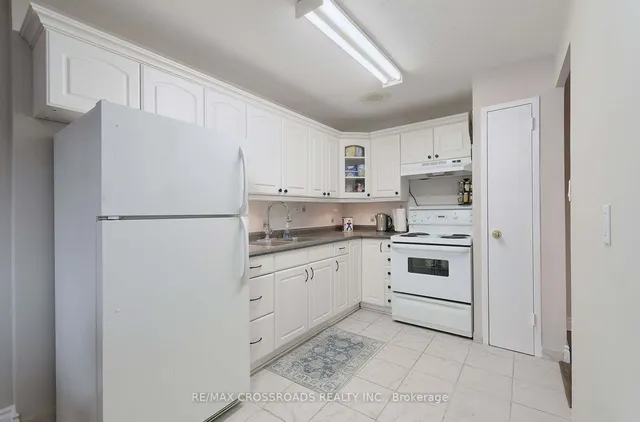 Additional property image - 800 Kennedy Road Rd Unit 306