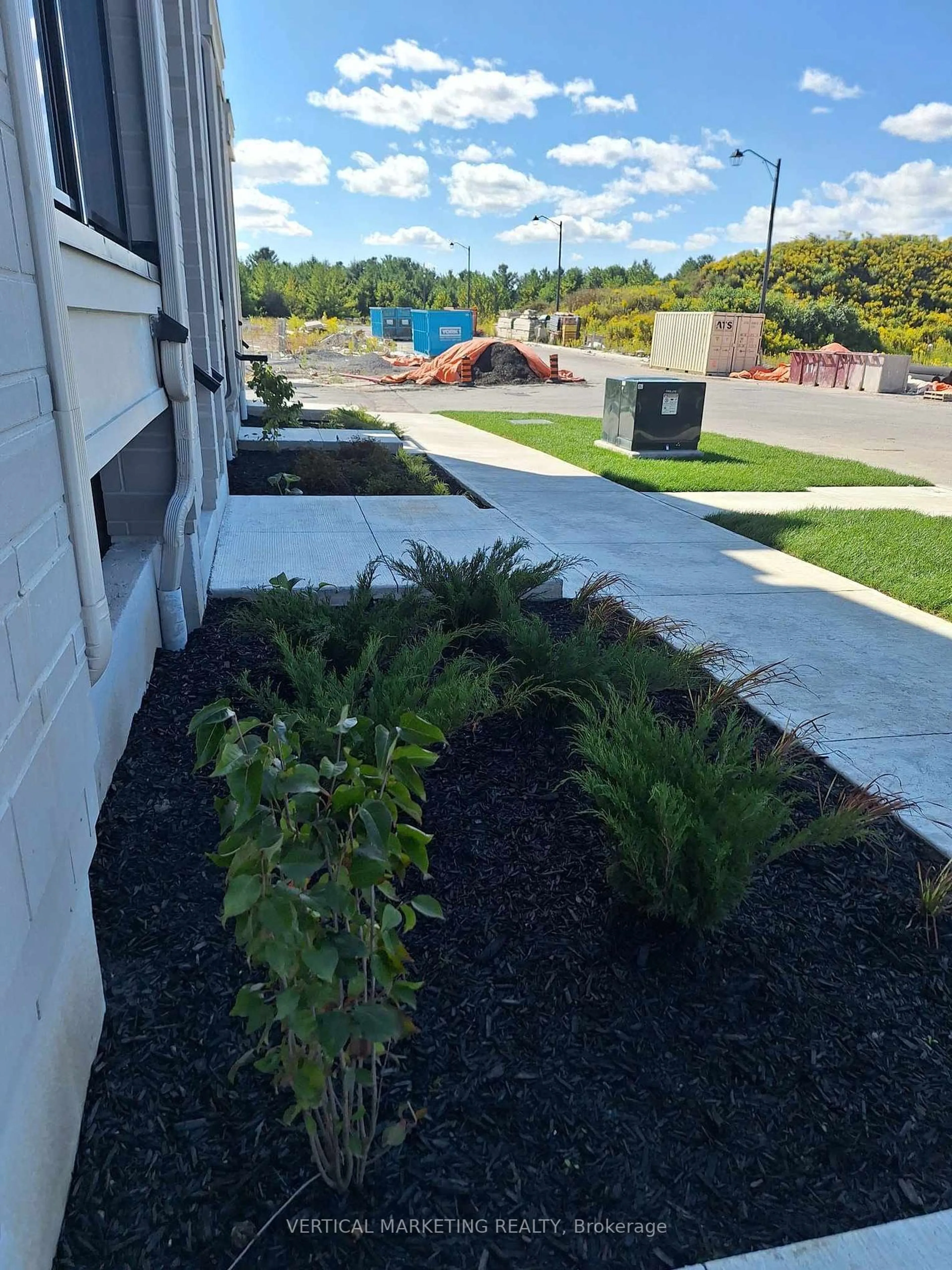 A pic from outside/outdoor area/front of a property/back of a property/a pic from drone, street for 1655 Palmers Sawmill Rd, Pickering Ontario L1X 2R2