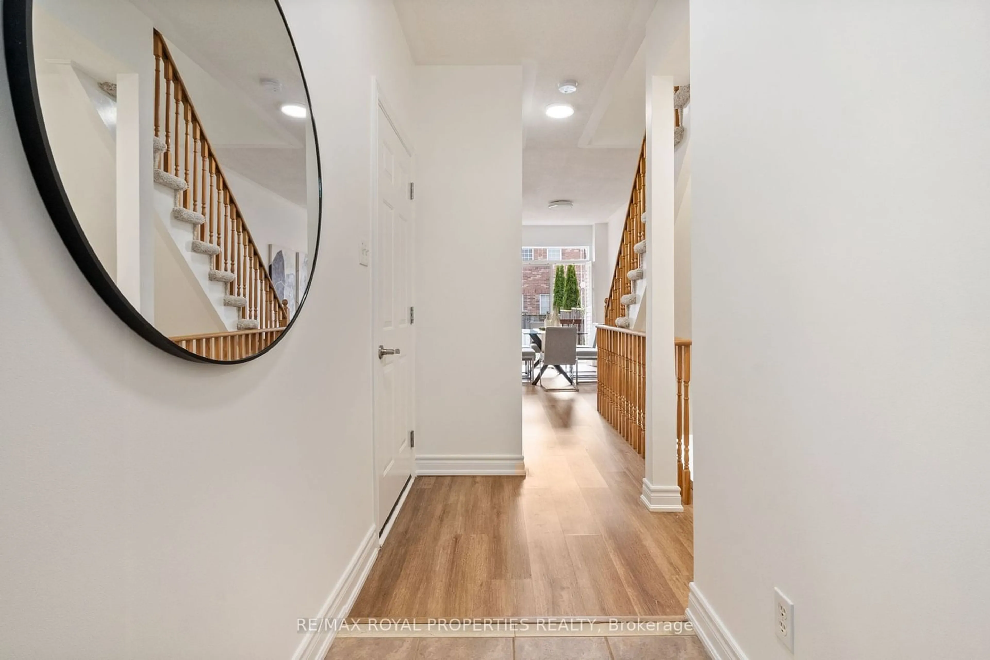 Indoor entryway for 41 Croker Dr, Ajax Ontario L1S 7T3