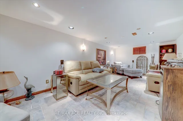Additional property image - 31 Crosland Dr