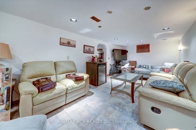 Additional property image - 31 Crosland Dr
