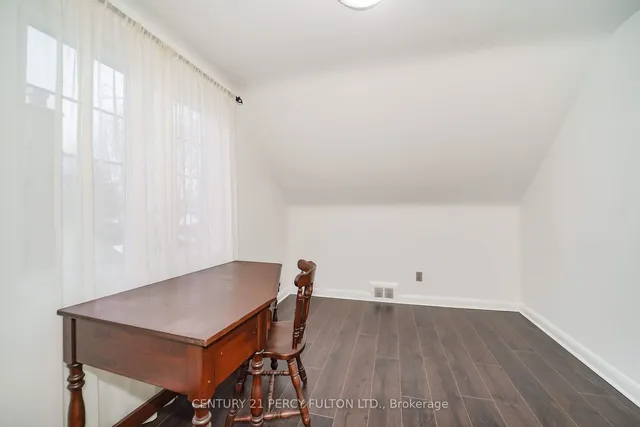 Additional property image - 75 Miramar Cres