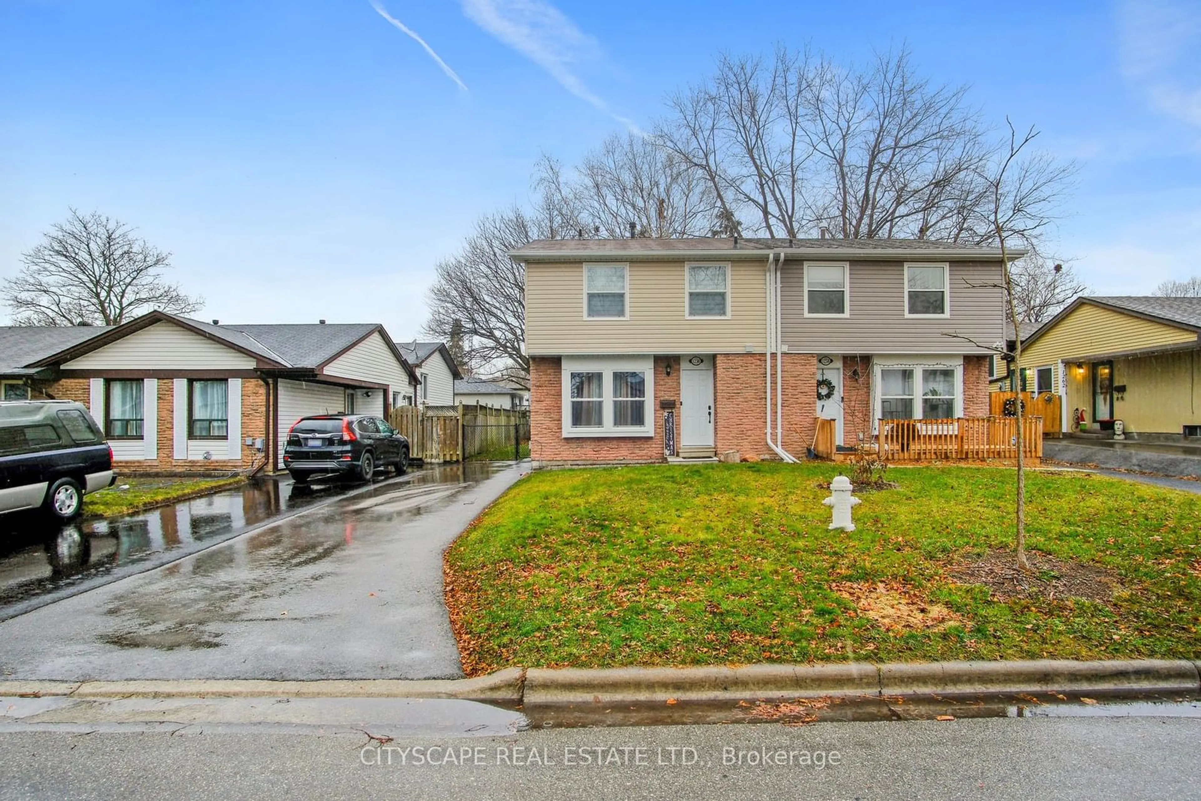 A pic from outside/outdoor area/front of a property/back of a property/a pic from drone, street for 1256 Eldorado Ave, Oshawa Ontario L1K 1G3