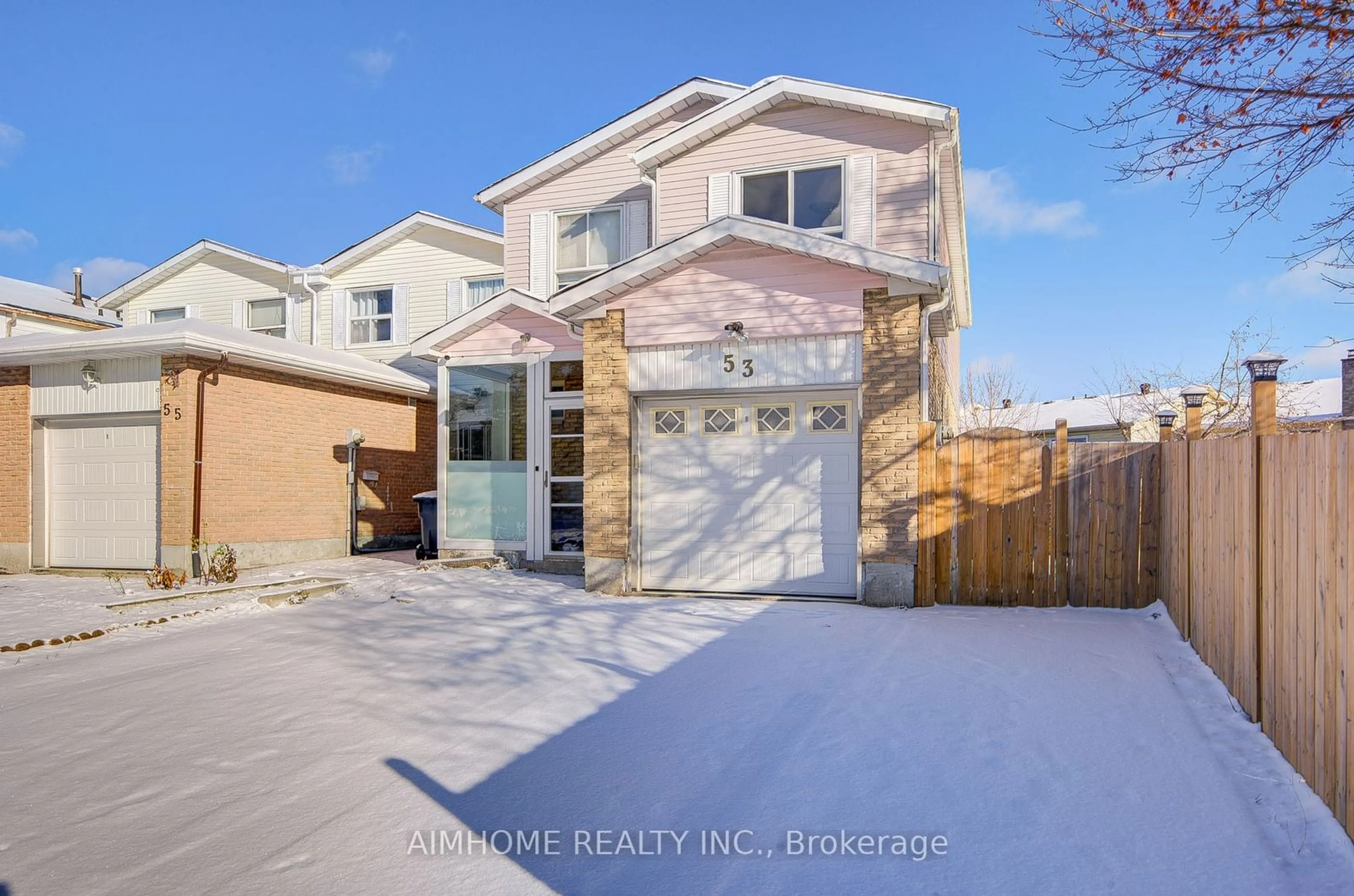 A pic from outside/outdoor area/front of a property/back of a property/a pic from drone, street for 53 Wayside Ave, Toronto Ontario M1V 1N2