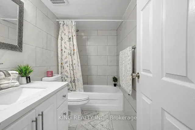 Additional property image - 3380 Eglinton Ave Unit 1412