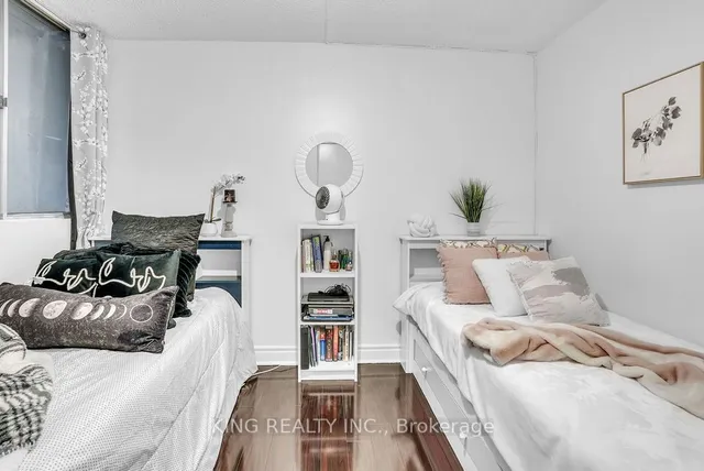 Additional property image - 3380 Eglinton Ave Unit 1412