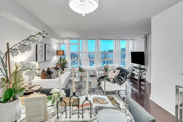 Additional property image - 3380 Eglinton Ave Unit 1412