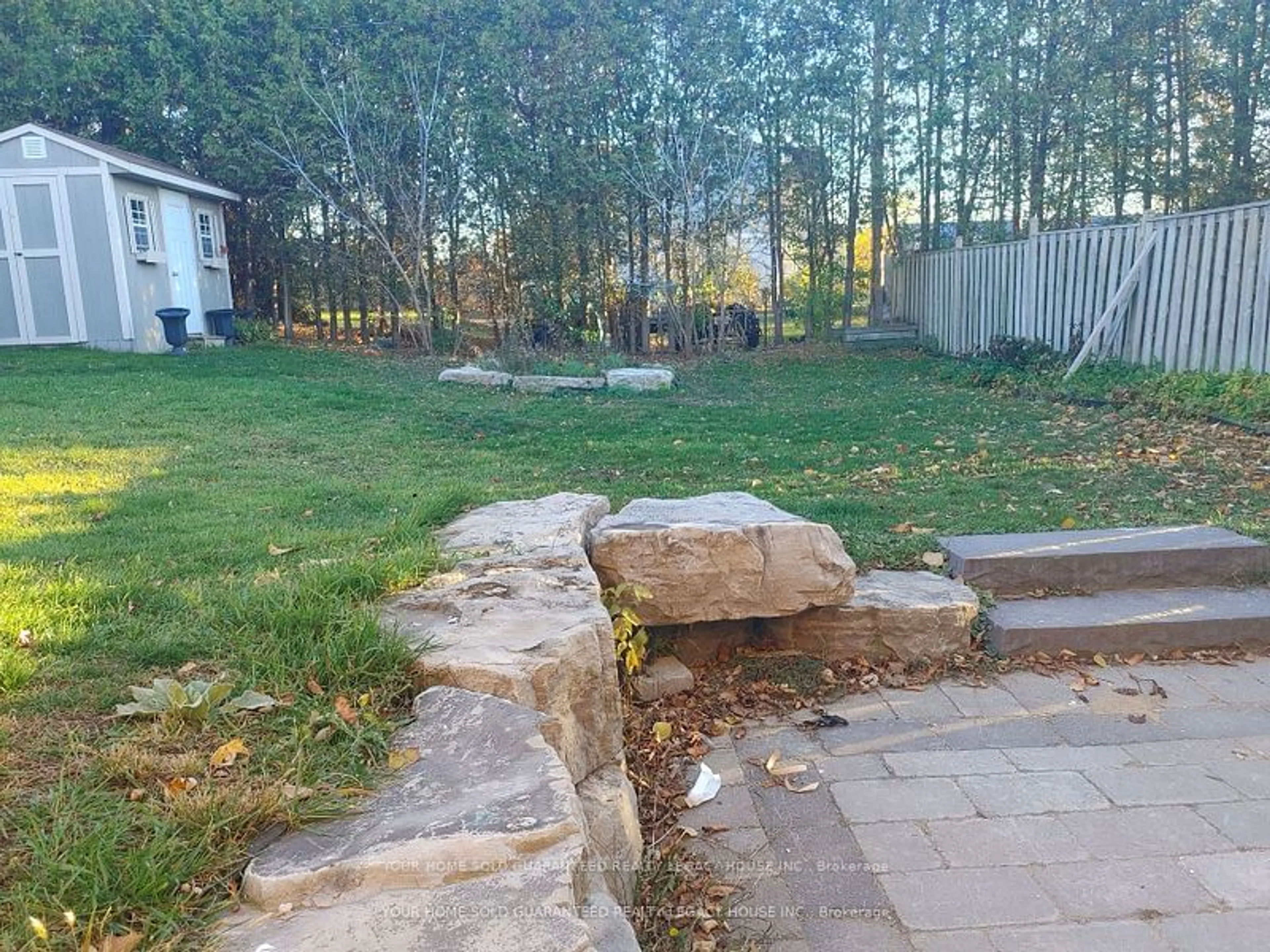 Patio, unknown for 1455 Nash Rd, Clarington Ontario L1E 1S9