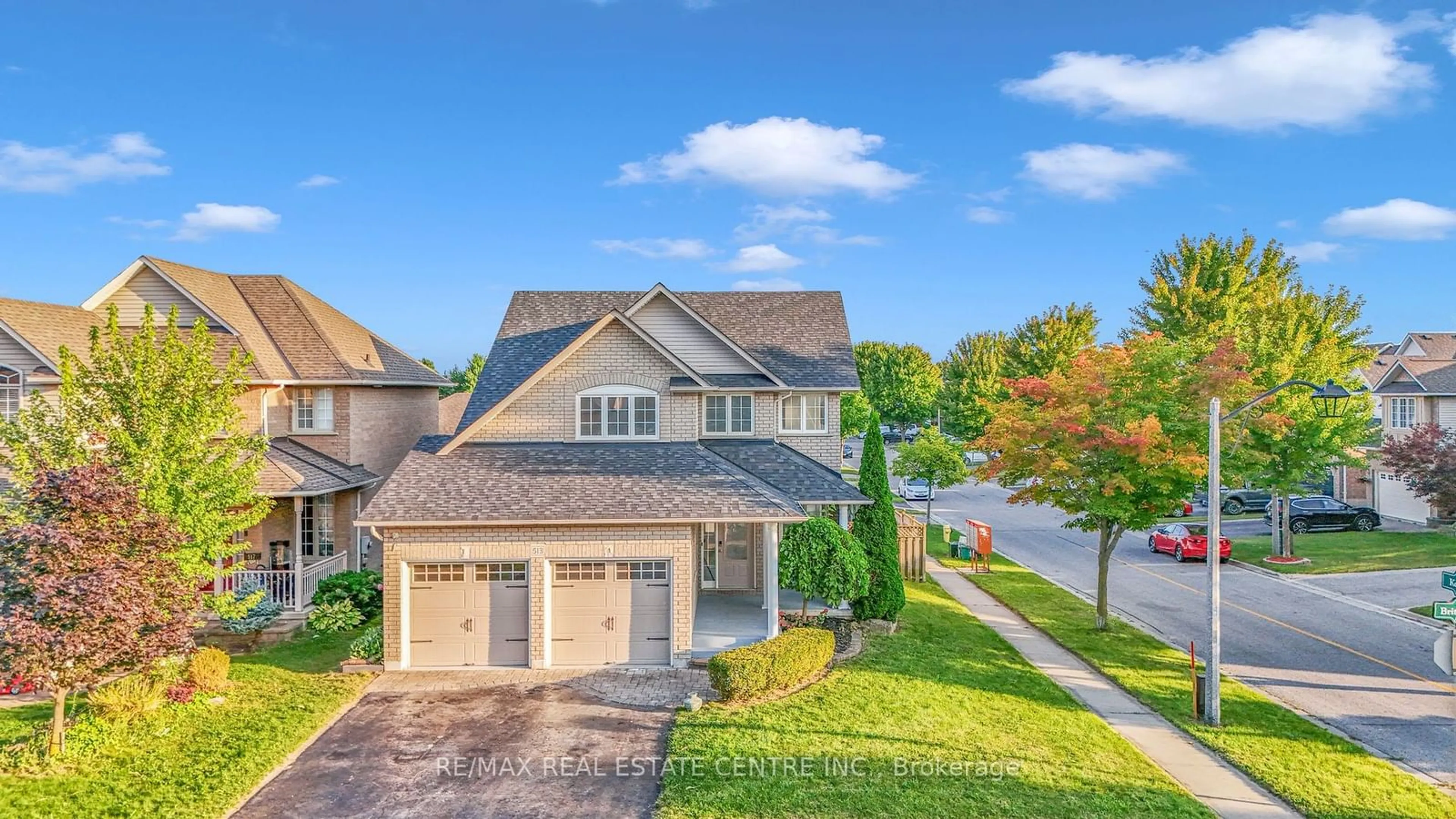 A pic from outside/outdoor area/front of a property/back of a property/a pic from drone, unknown for 513 Britannia Ave, Oshawa Ontario L1L 1B8