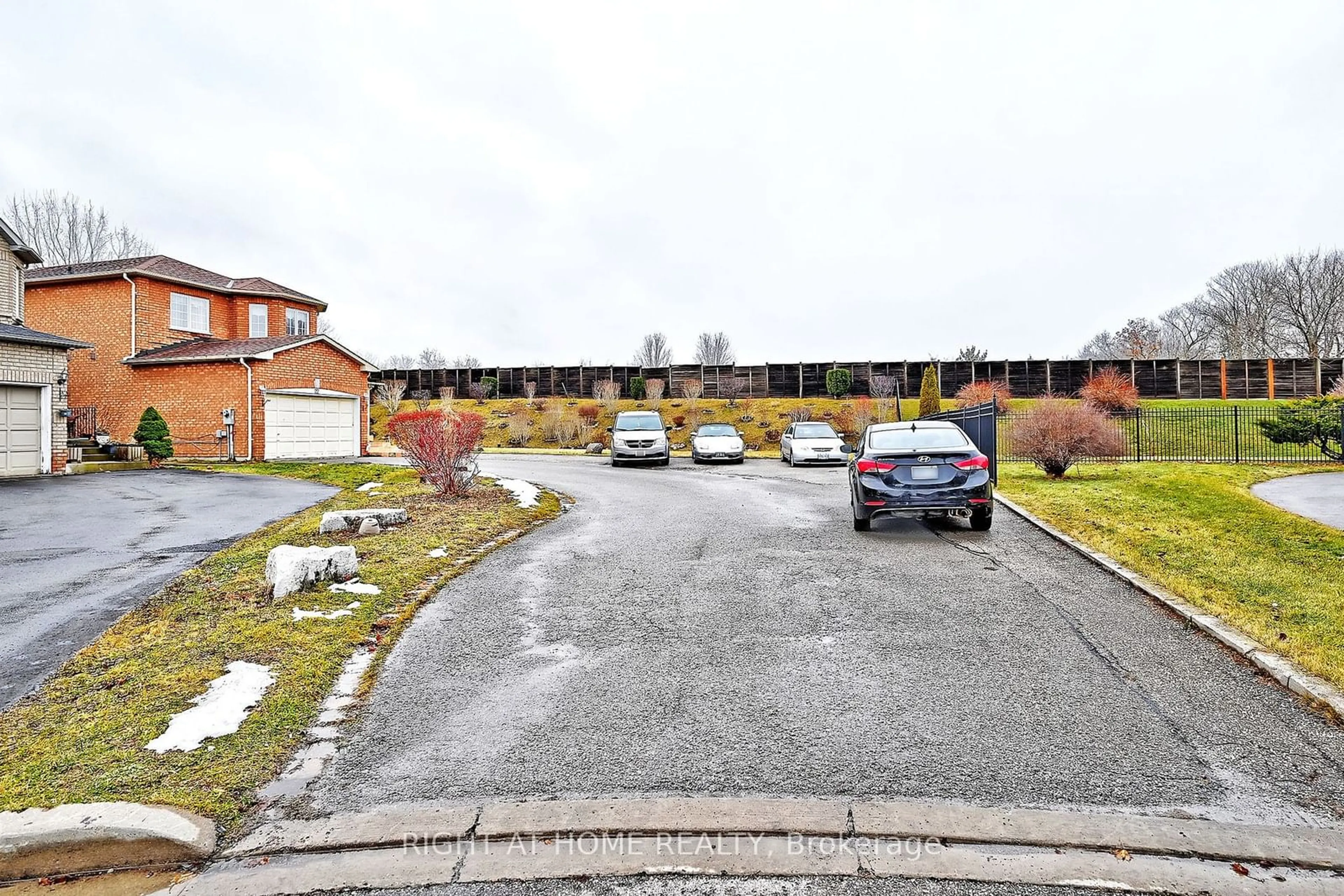 A pic from outside/outdoor area/front of a property/back of a property/a pic from drone, street for 22 Samuel Teitel Crt, Toronto Ontario M1X 1S7