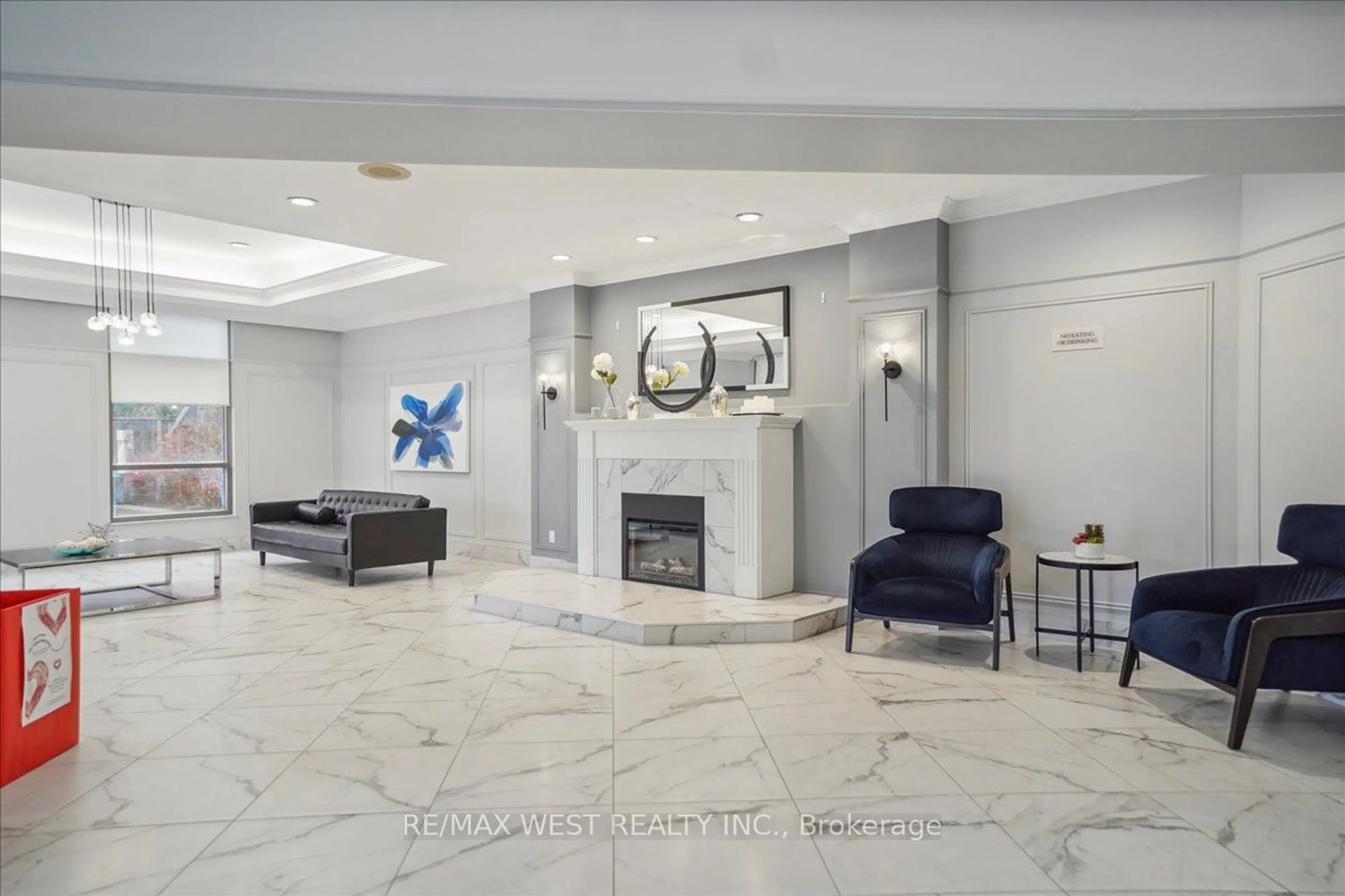 Lobby for 712 Rossland Rd #210, Whitby Ontario L1N 9E8