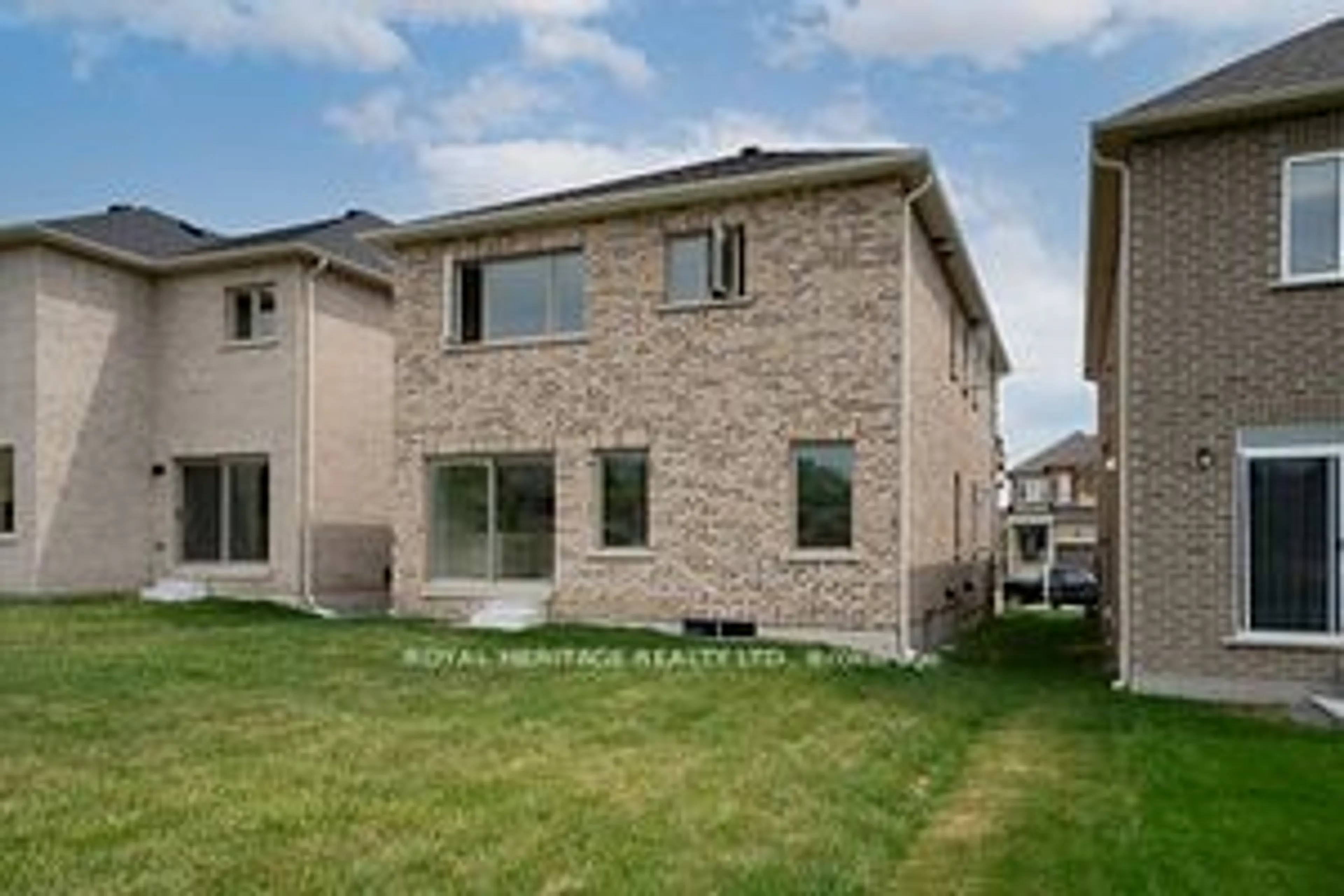 Home with brick exterior material, unknown for 42 St Augustine Dr, Whitby Ontario L1M 0L7