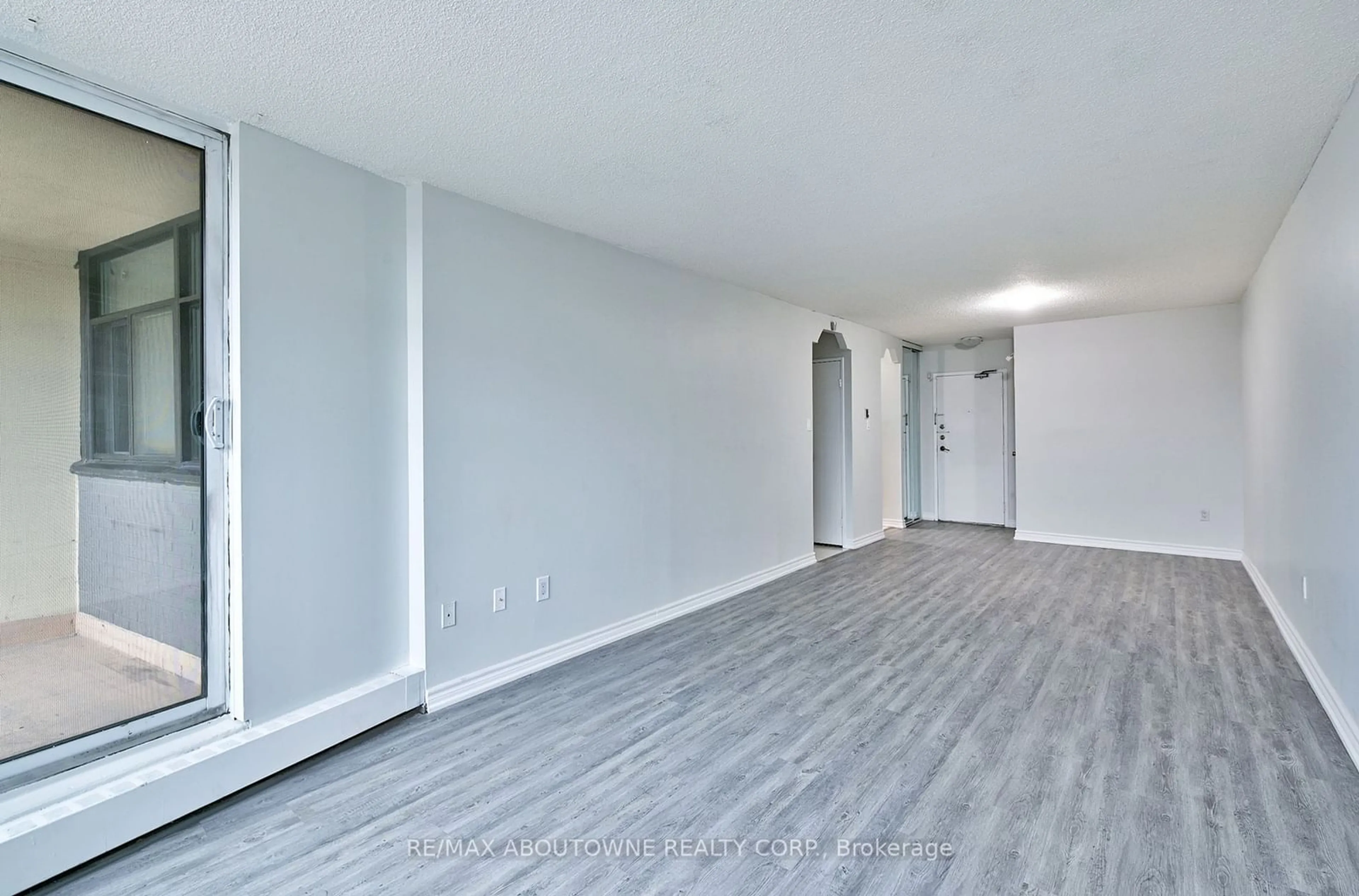 A pic of a room for 2050 Bridletowne Circ #310, Toronto Ontario M1W 2V5