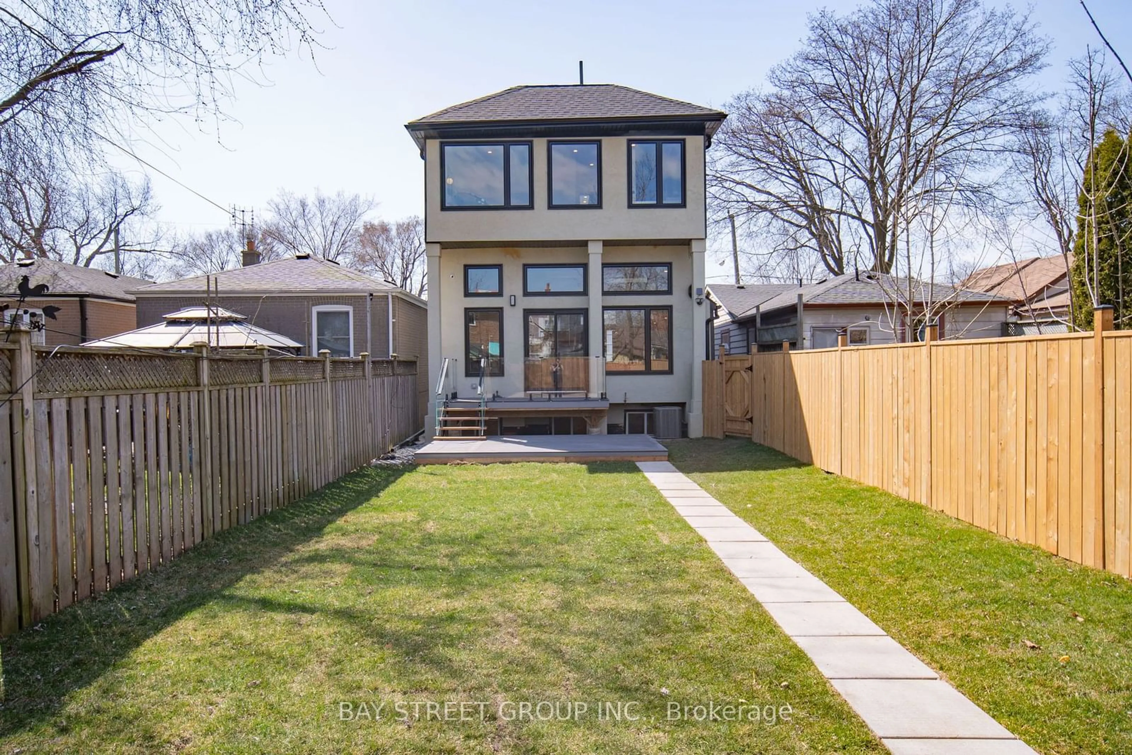 Home with brick exterior material, street for 119 Preston St, Toronto Ontario M1N 3N4