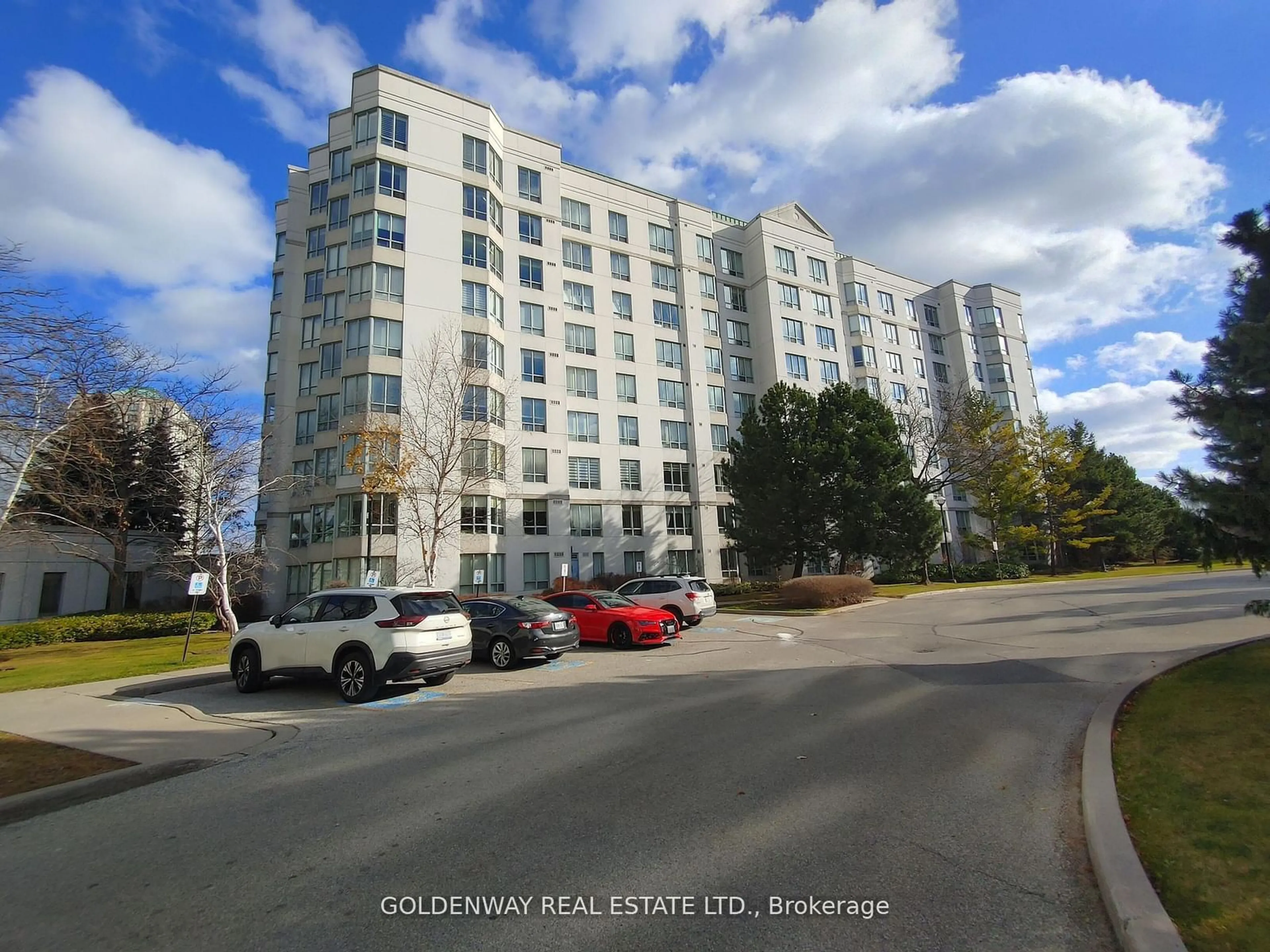 A pic from outside/outdoor area/front of a property/back of a property/a pic from drone, building for 2628 McCowan Rd #812, Toronto Ontario M1S 5J8