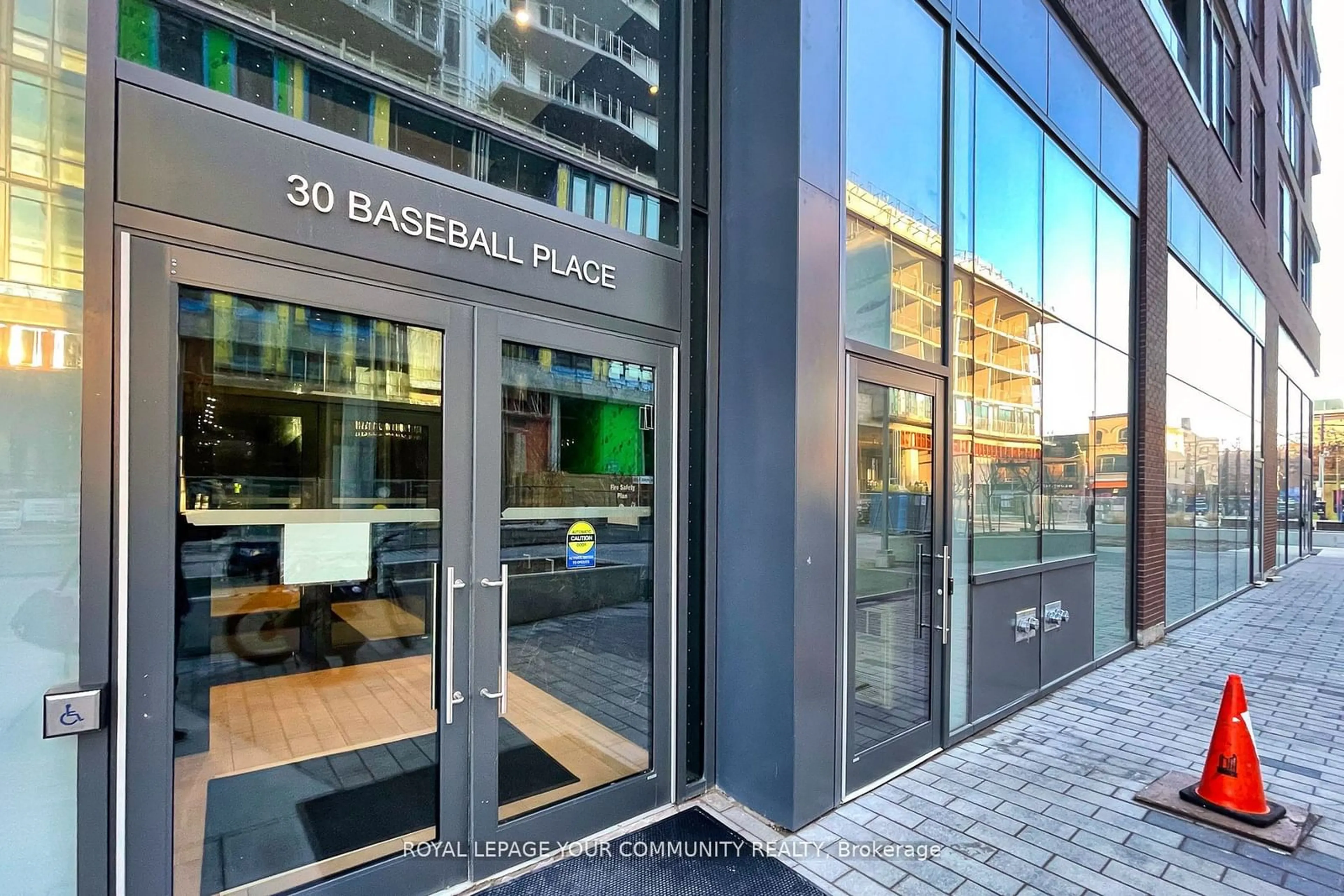 Indoor foyer for 30 Baseball Pl #423, Toronto Ontario M4M 0E8