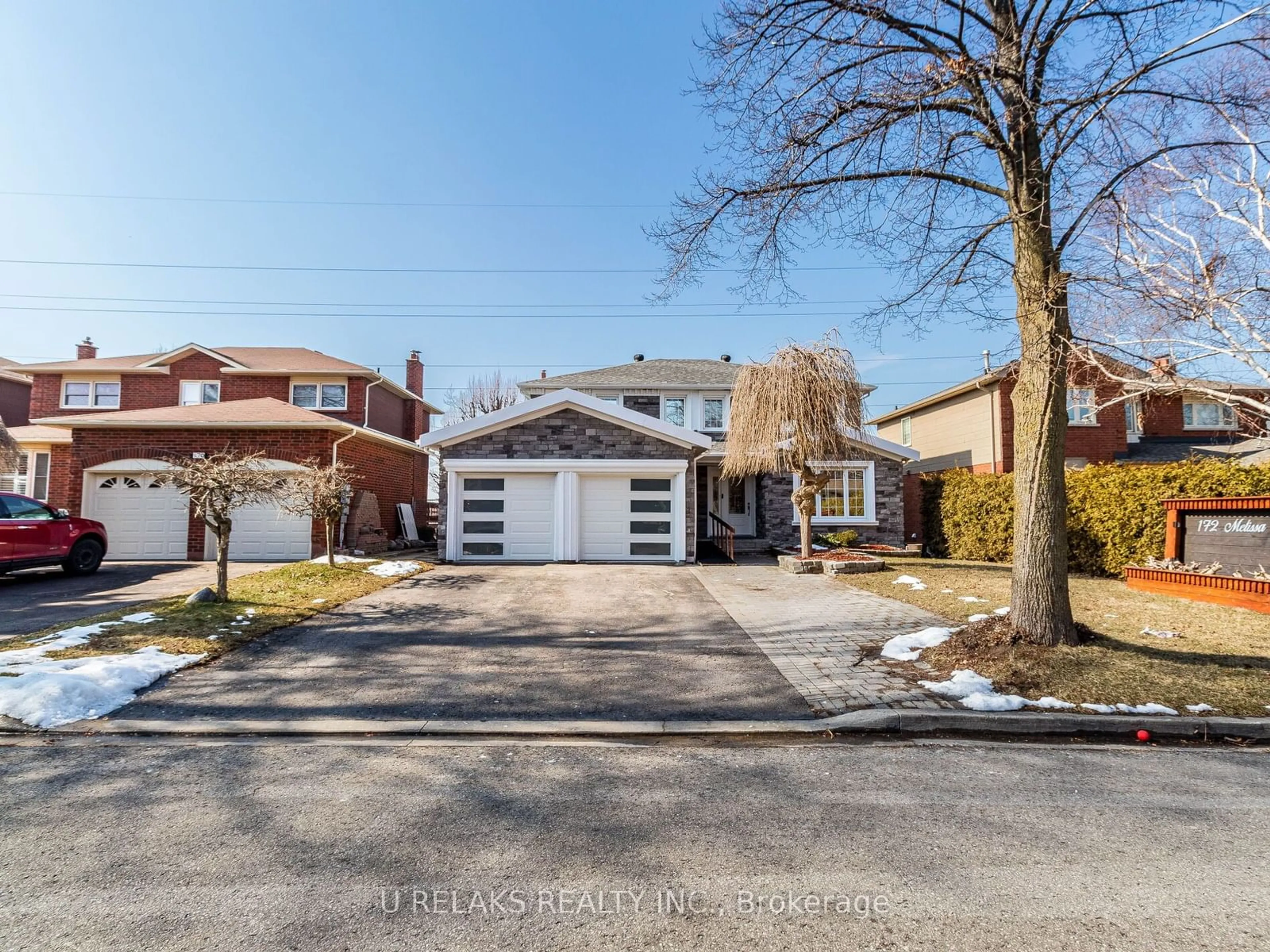 Home with brick exterior material, street for 172 Melissa Cres, Whitby Ontario L1N 8G8