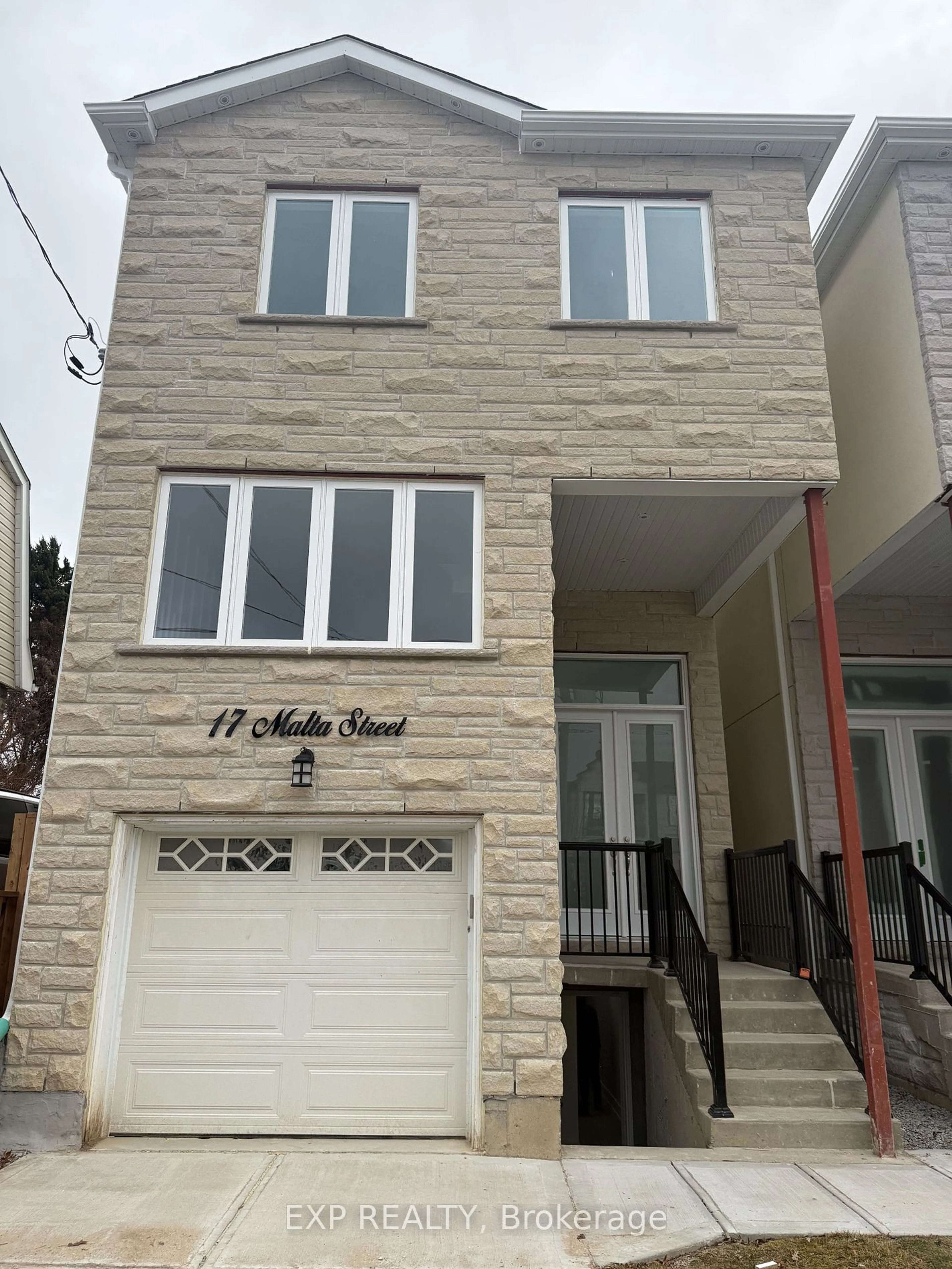 Home with brick exterior material, street for 17 Malta St, Toronto Ontario M1N 2L2