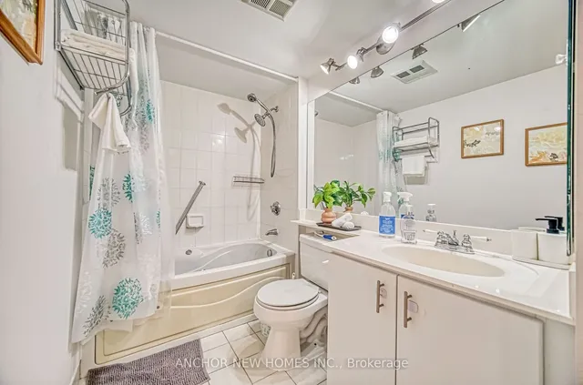 Additional property image - 88 Corporate Dr Unit 305