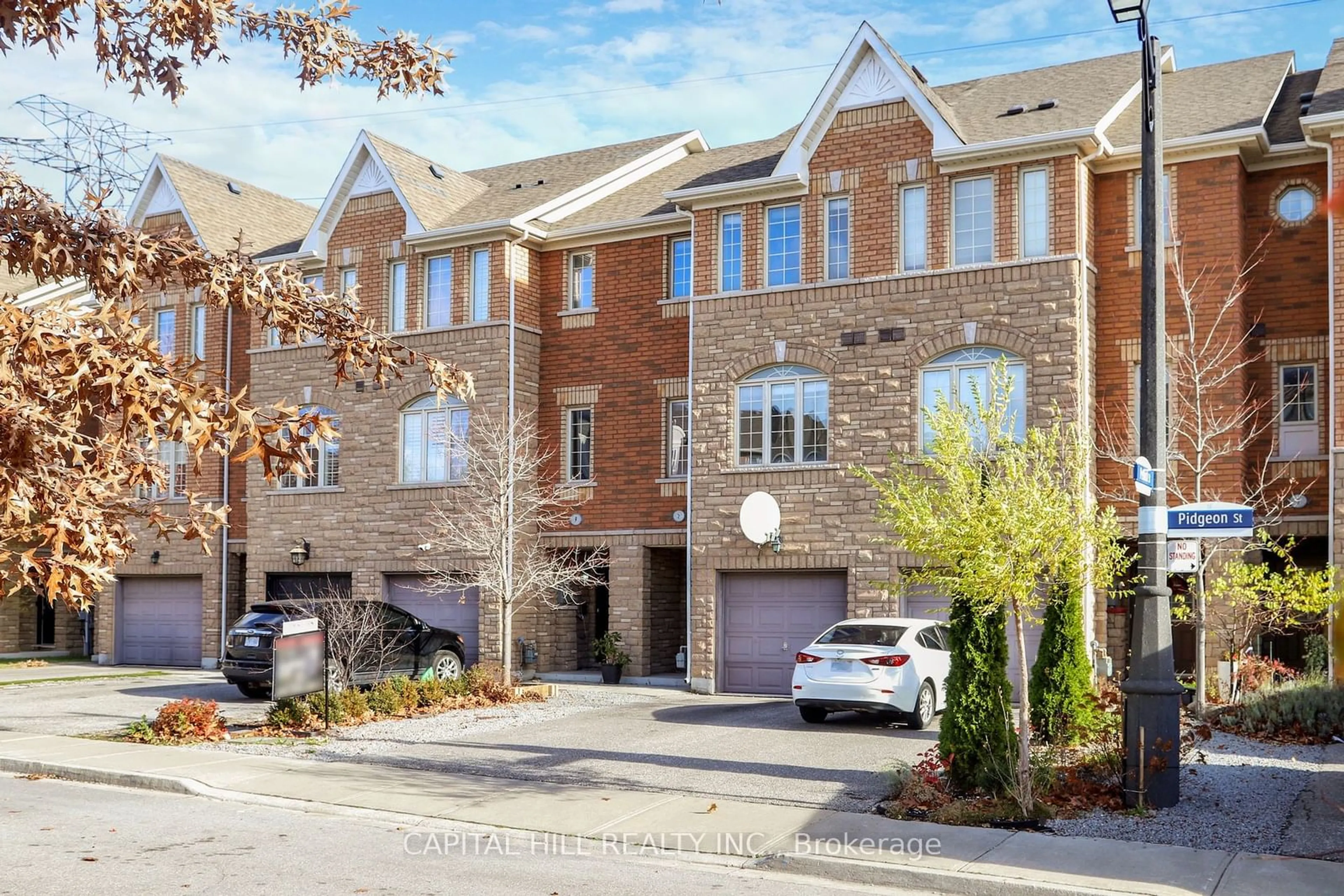 Home with brick exterior material, street for 7 Pidgeon St, Toronto Ontario M1L 0C7