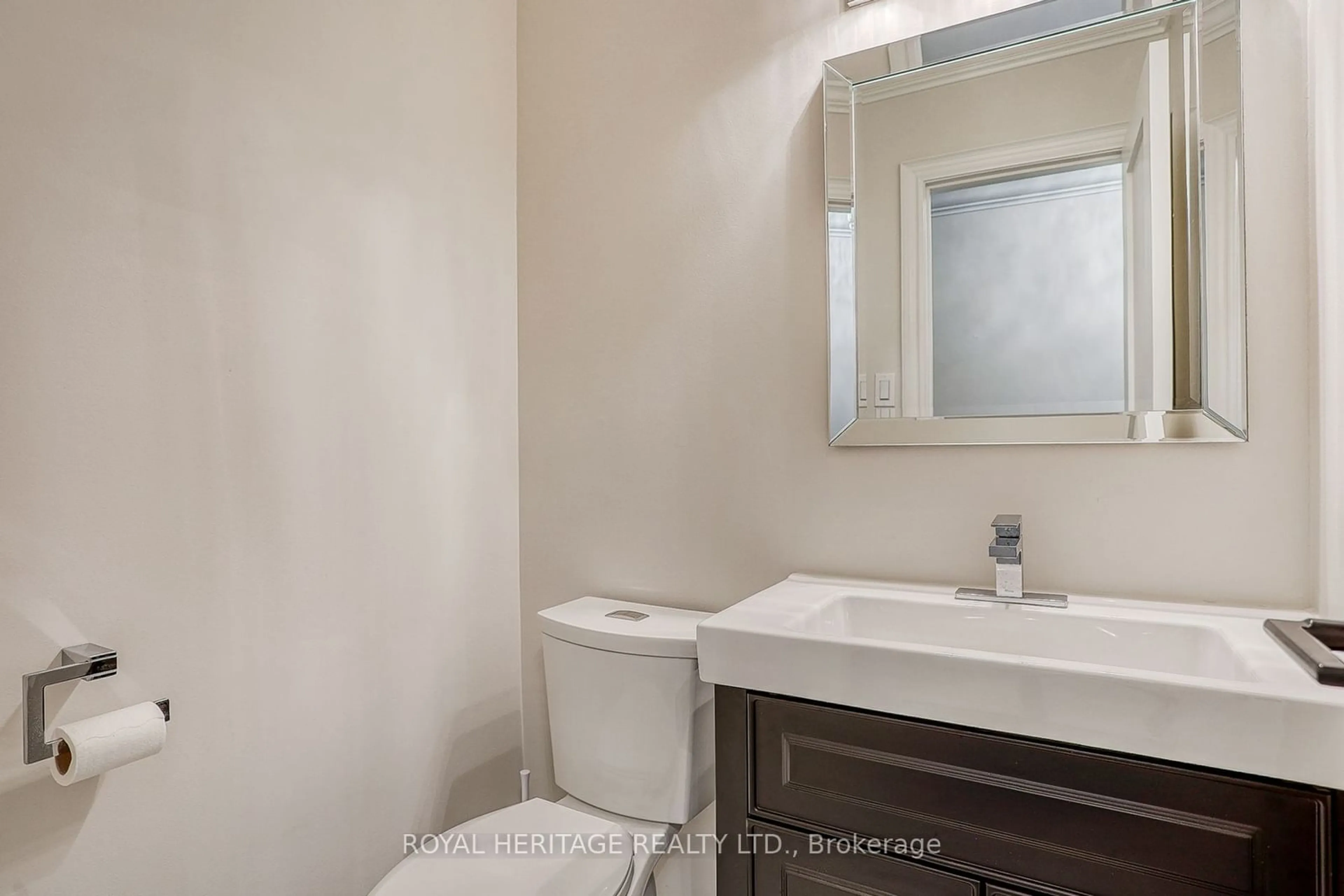 Standard bathroom, unknown for 15 Michael Blvd #26, Whitby Ontario L1N 5P4