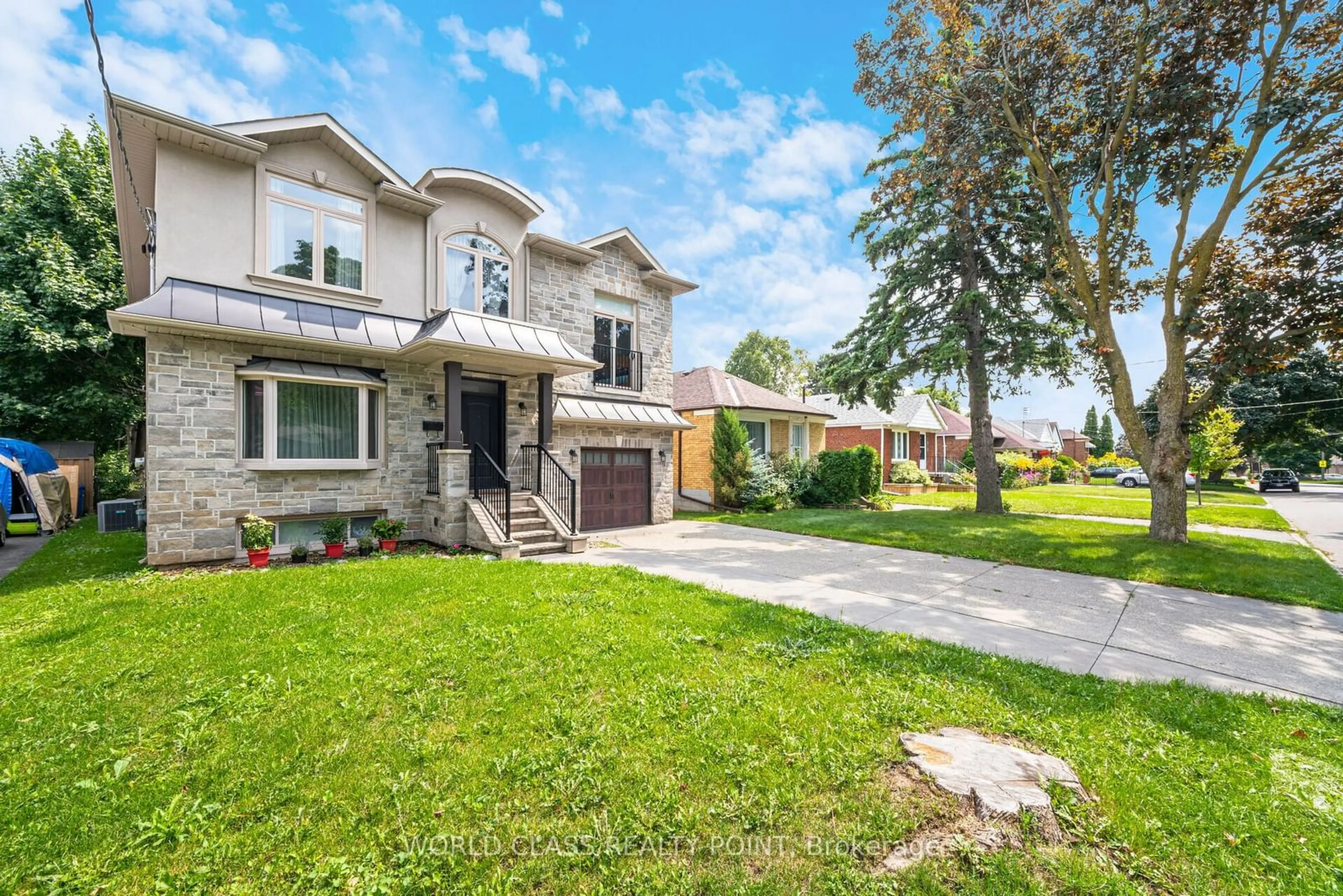 Home with brick exterior material, street for 41 Howarth Ave, Toronto Ontario M1R 1H3