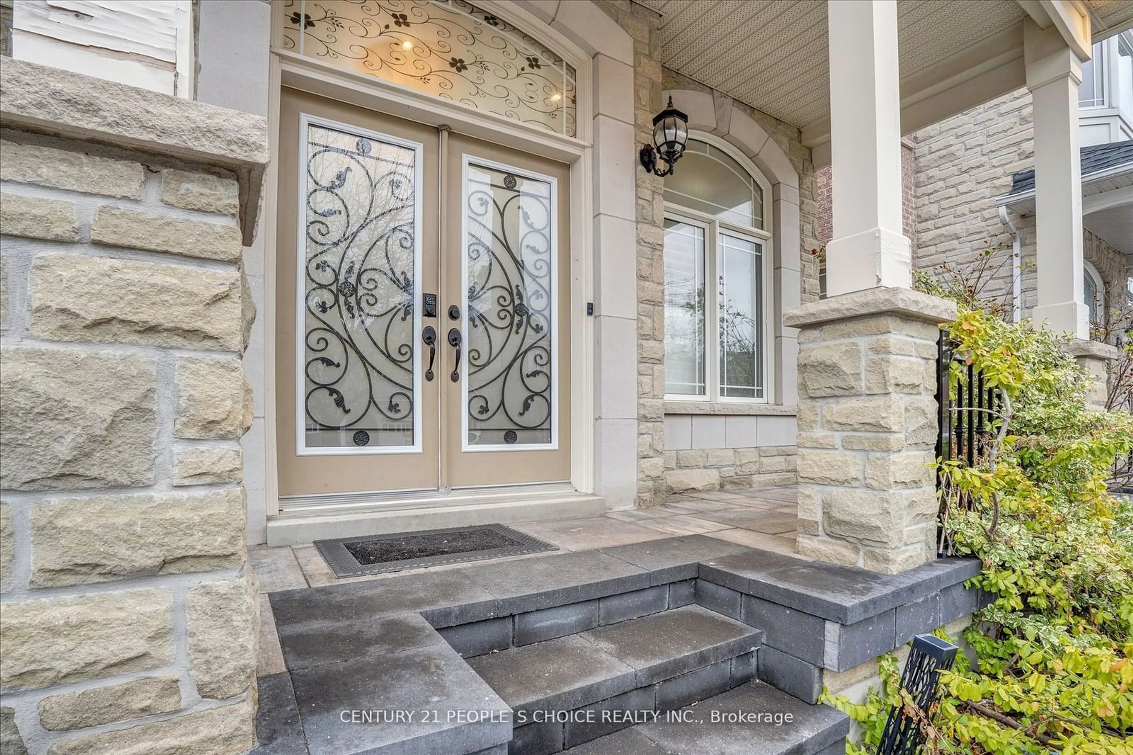 Indoor entryway for 55 Mansbridge Cres, Ajax Ontario L1Z 1S3